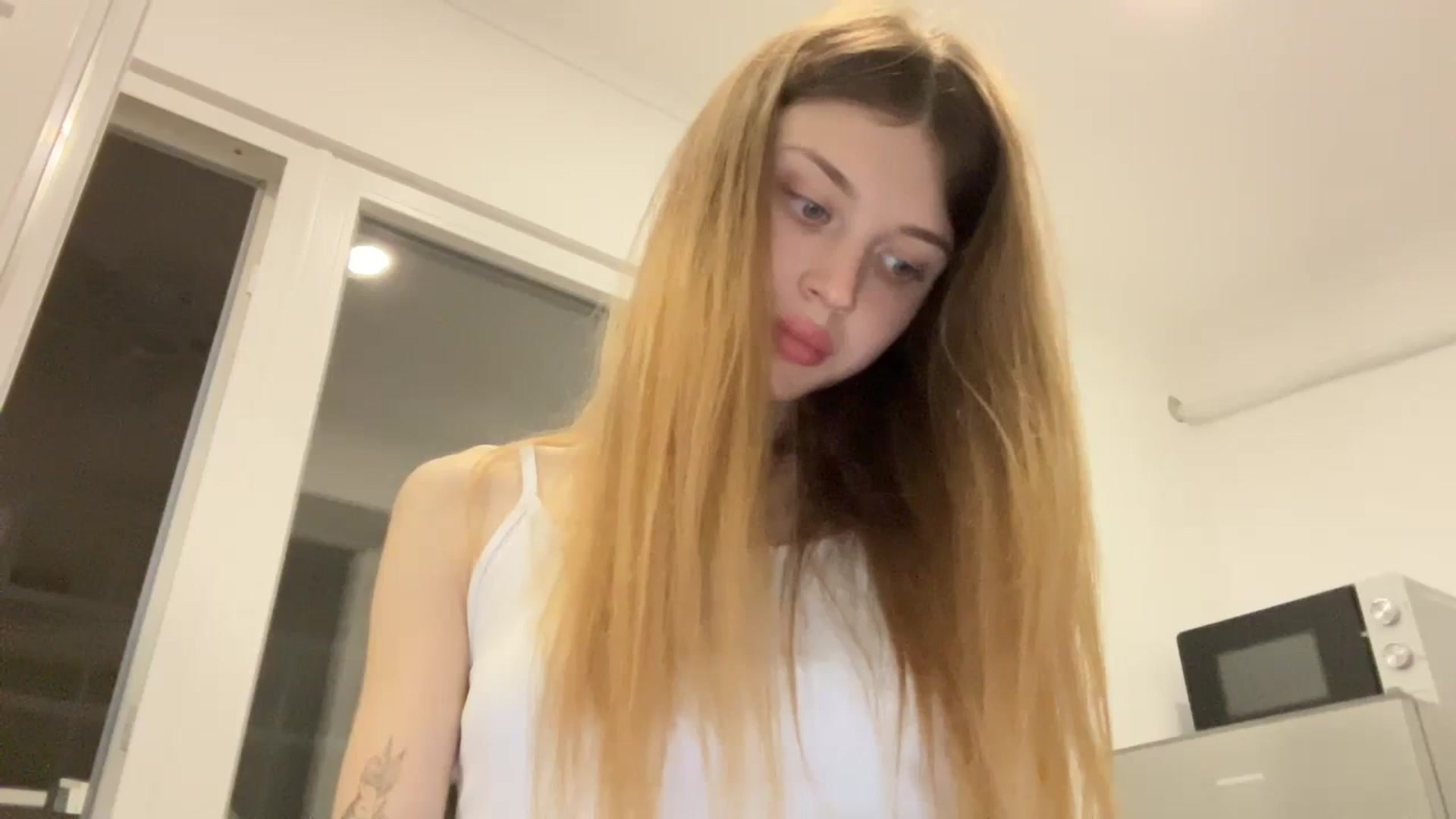 Gallery image thumbnail from Coconut_dream's myfreecams stream on, 09/30/2023, 15:37 image 19 of 20