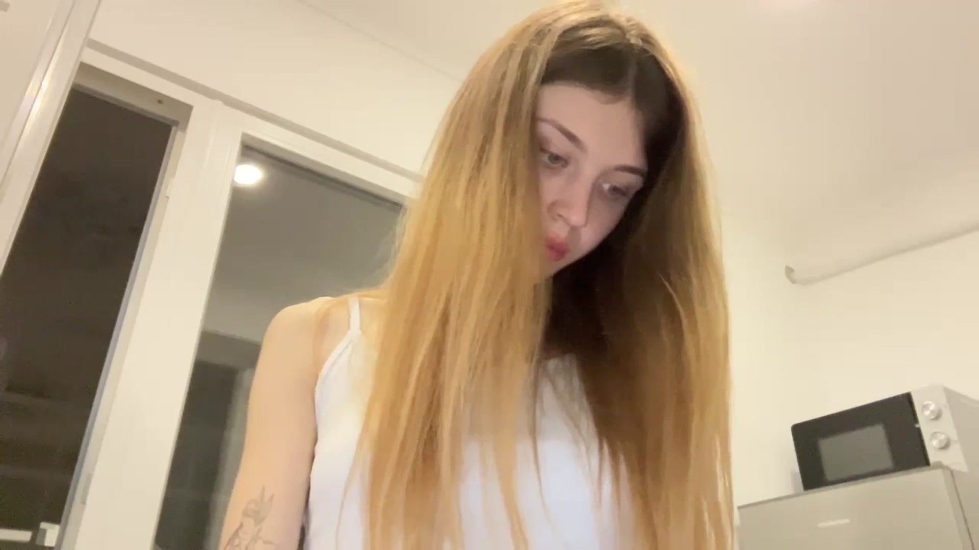 Gallery image thumbnail from Coconut_dream's myfreecams stream on, 09/30/2023, 15:37 image 17 of 20