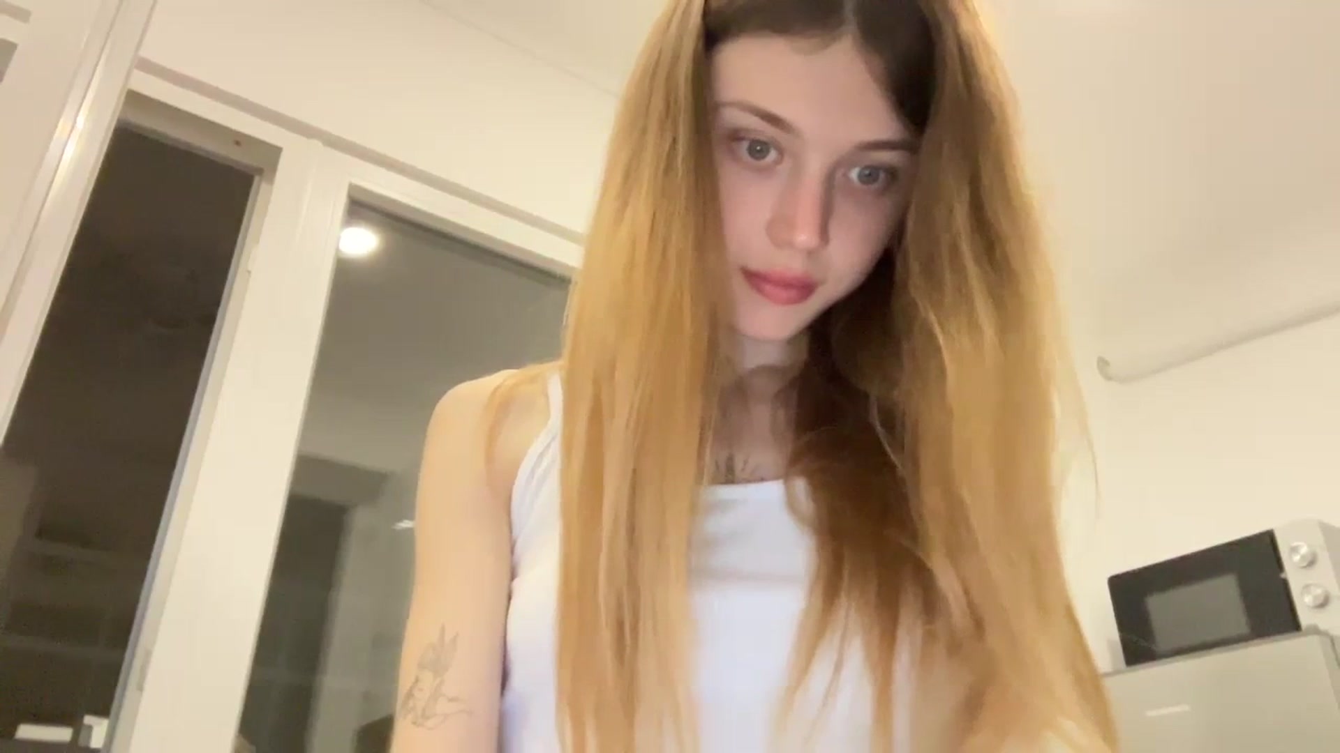 Gallery image thumbnail from Coconut_dream's myfreecams stream on, 09/30/2023, 15:37 image 2 of 20