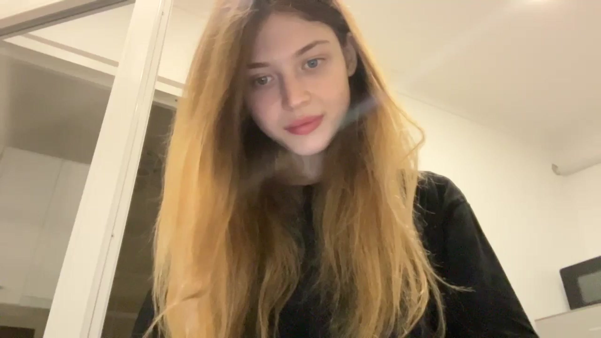 Gallery image thumbnail from Coconut_dream's myfreecams stream on, 10/03/2023, 06:17 image 14 of 20