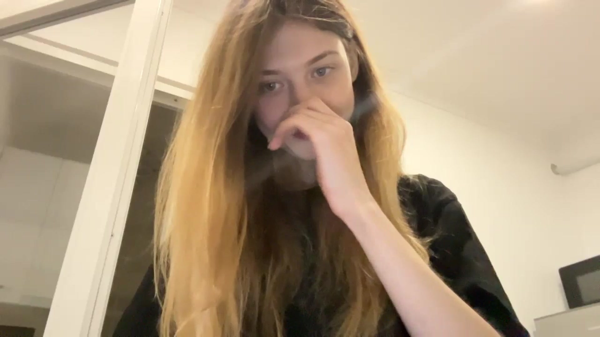 Gallery image thumbnail from Coconut_dream's myfreecams stream on, 10/03/2023, 06:17 image 13 of 20