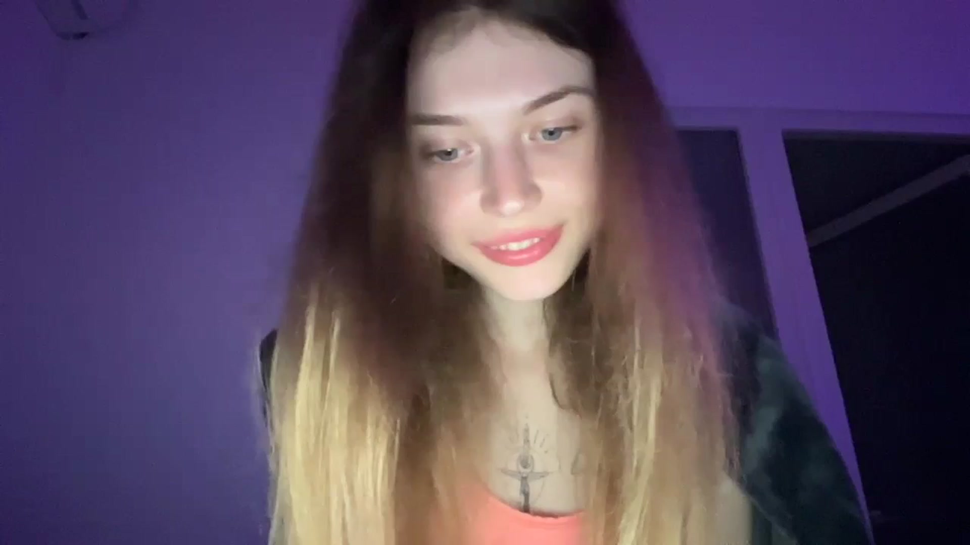 Gallery image thumbnail from Coconut_dream's myfreecams stream on, 10/03/2023, 20:30 image 15 of 20