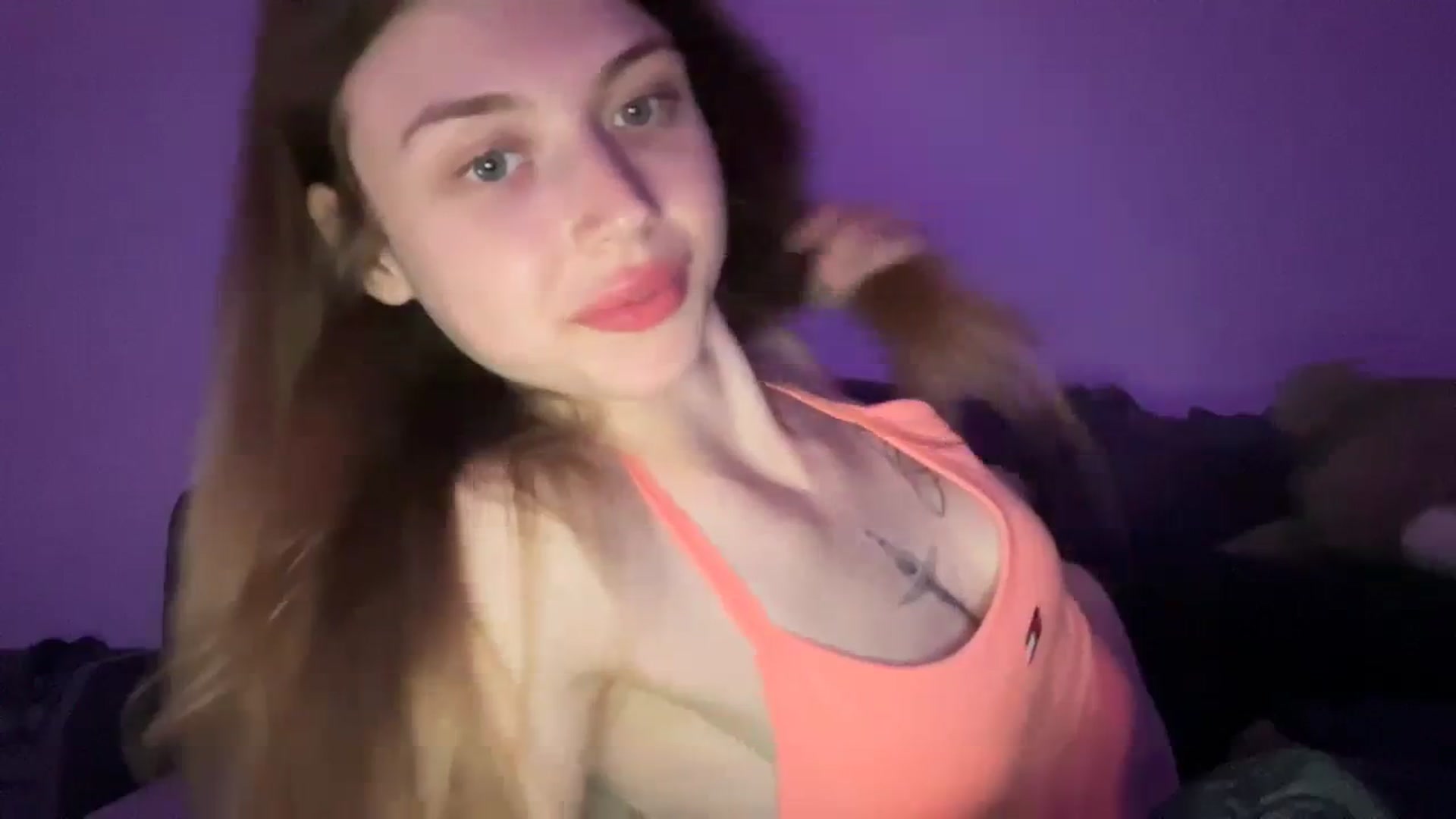 Gallery image thumbnail from Coconut_dream's myfreecams stream on, 10/03/2023, 20:30 image 7 of 20