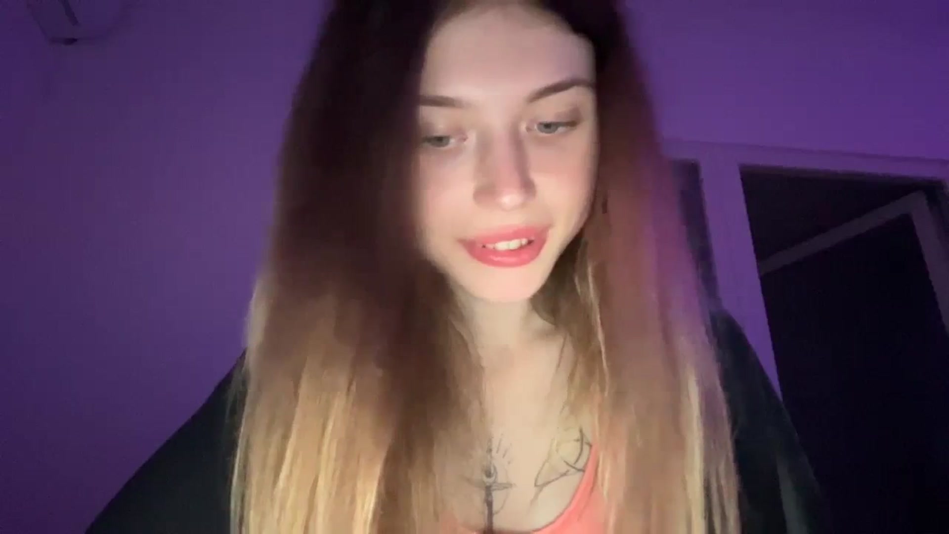 Gallery image thumbnail from Coconut_dream's myfreecams stream on, 10/03/2023, 20:30 image 9 of 20