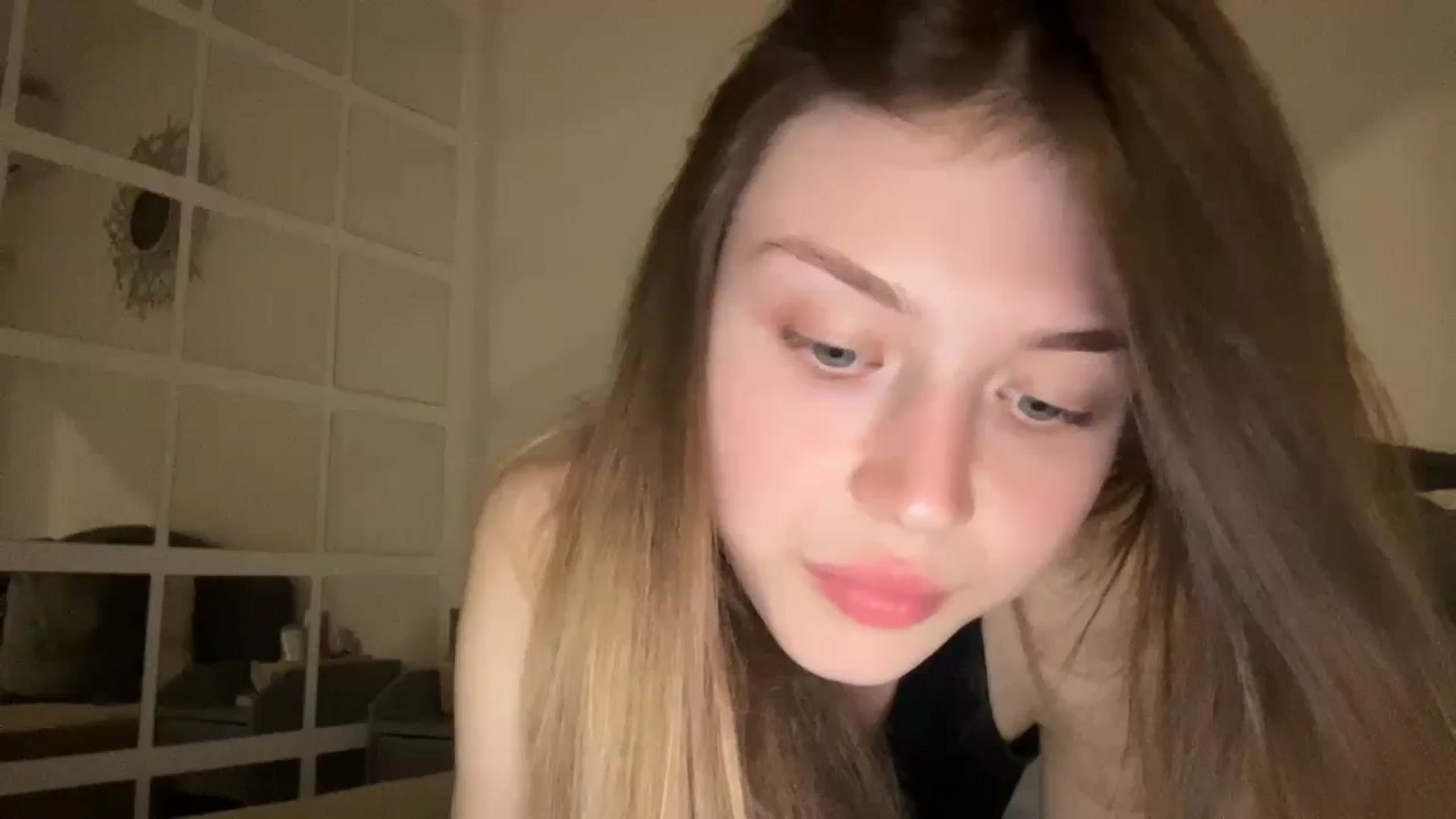 Gallery image thumbnail from Coconut_dream's myfreecams stream on, 10/05/2023, 19:06 image 12 of 20