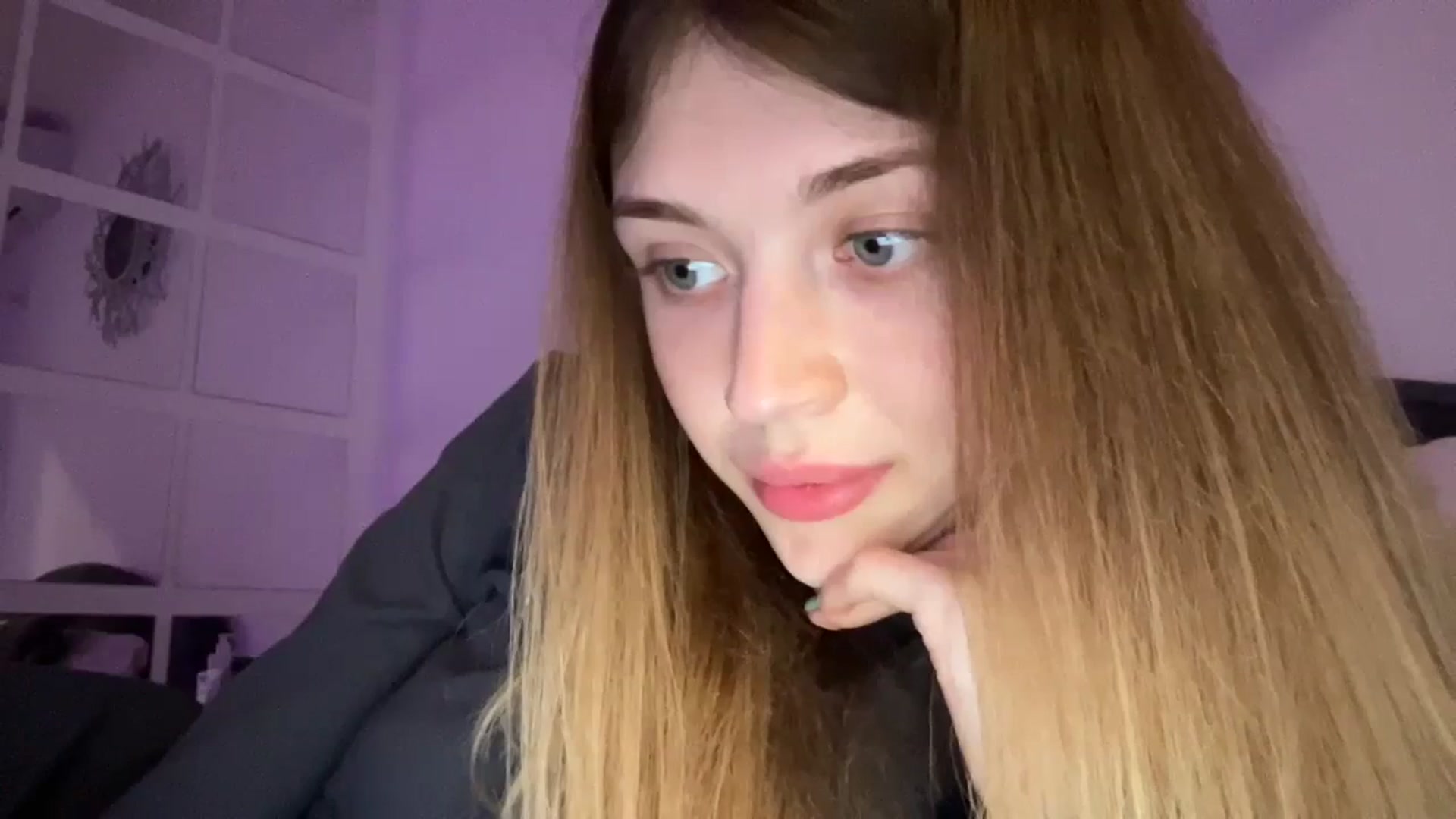Gallery image thumbnail from Coconut_dream's myfreecams stream on, 10/06/2023, 19:48 image 9 of 20