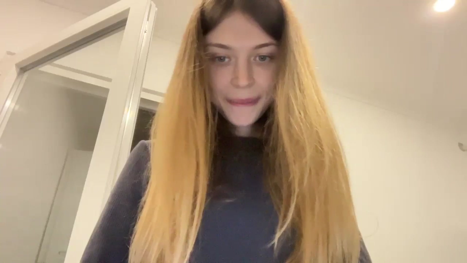 Gallery image thumbnail from Coconut_dream's myfreecams stream on, 10/07/2023, 07:49 image 10 of 20