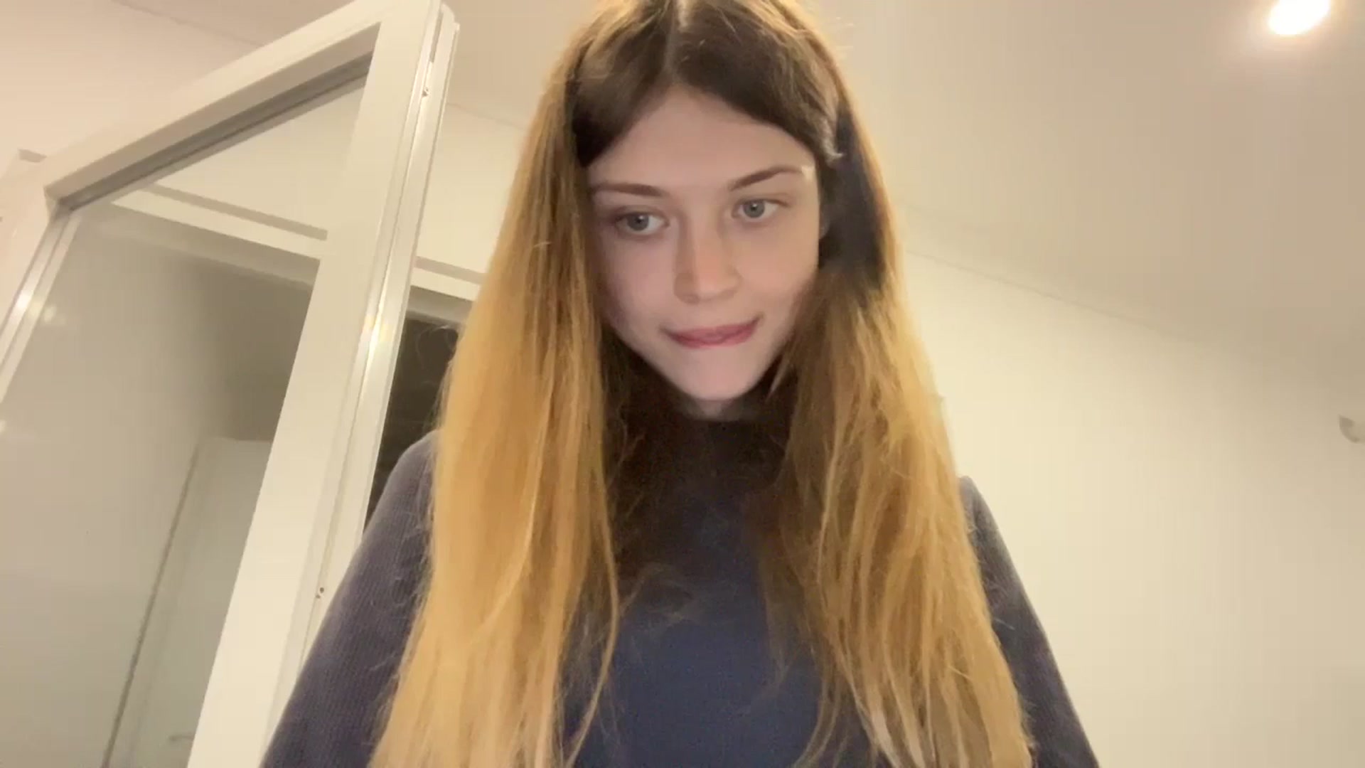 Gallery image thumbnail from Coconut_dream's myfreecams stream on, 10/07/2023, 07:49 image 18 of 20