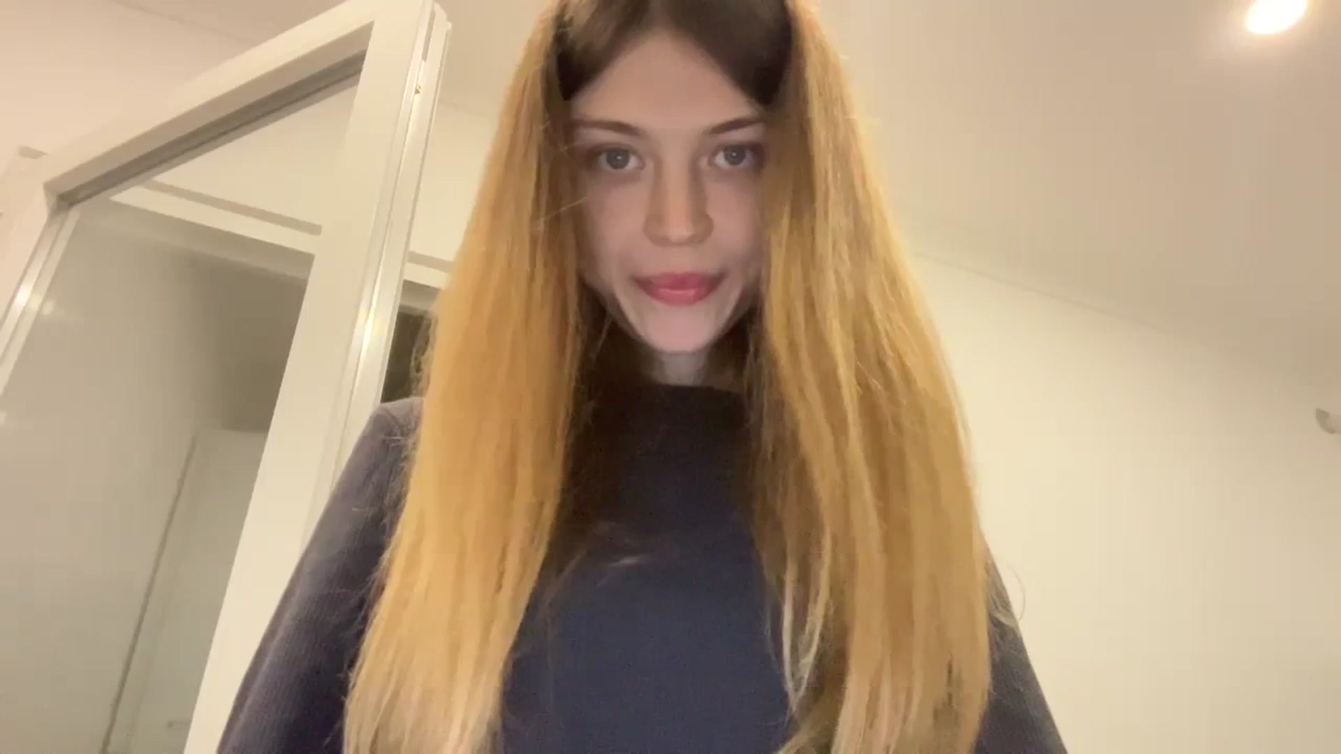Gallery image thumbnail from Coconut_dream's myfreecams stream on, 10/07/2023, 07:49 image 9 of 20