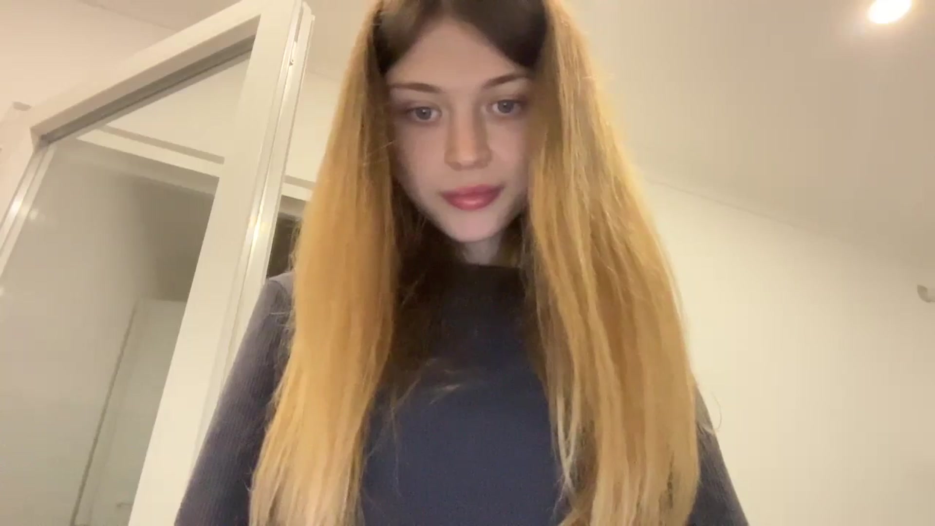 Gallery image thumbnail from Coconut_dream's myfreecams stream on, 10/07/2023, 07:49 image 8 of 20