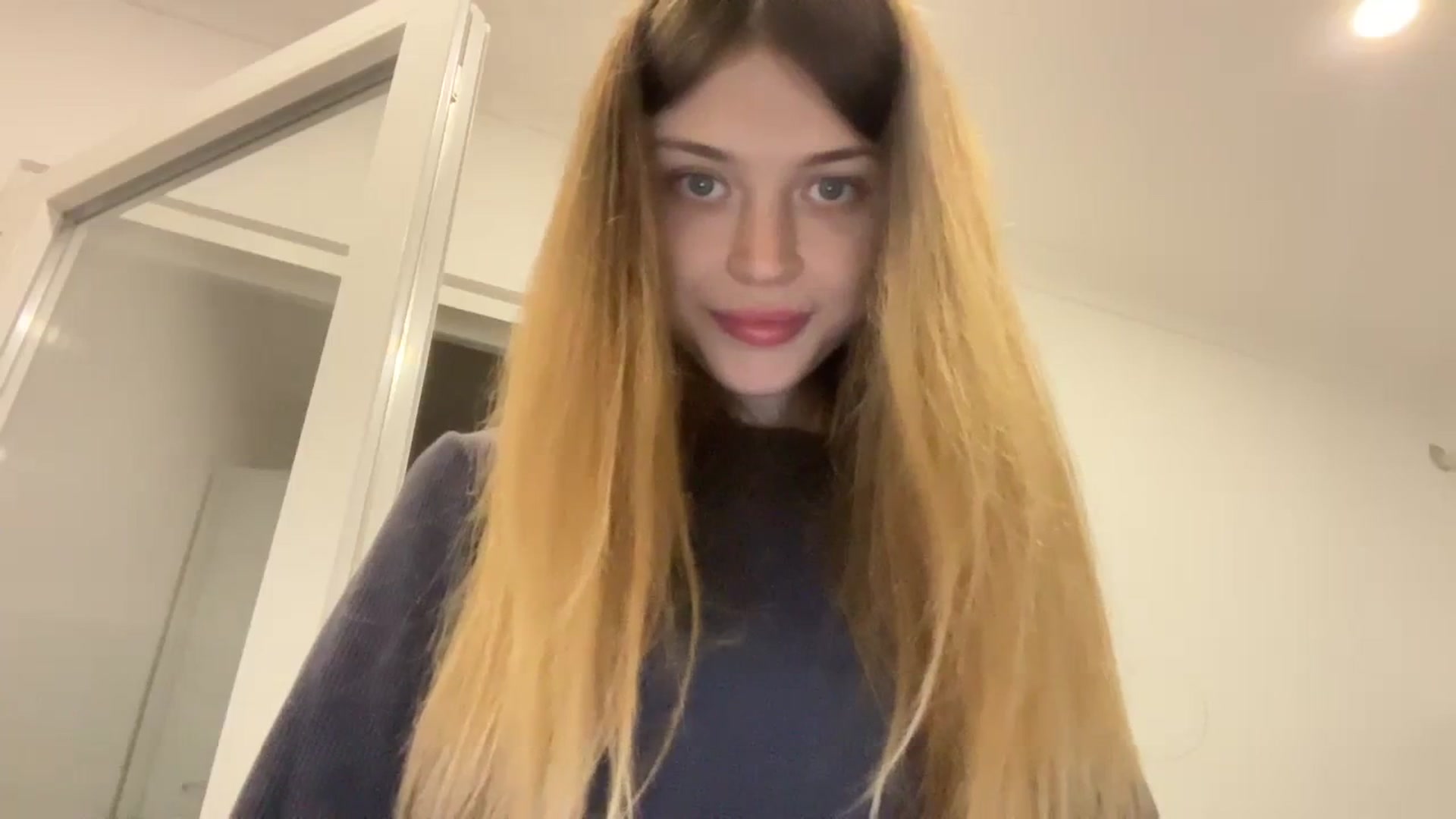 Gallery image thumbnail from Coconut_dream's myfreecams stream on, 10/07/2023, 07:49 image 14 of 20