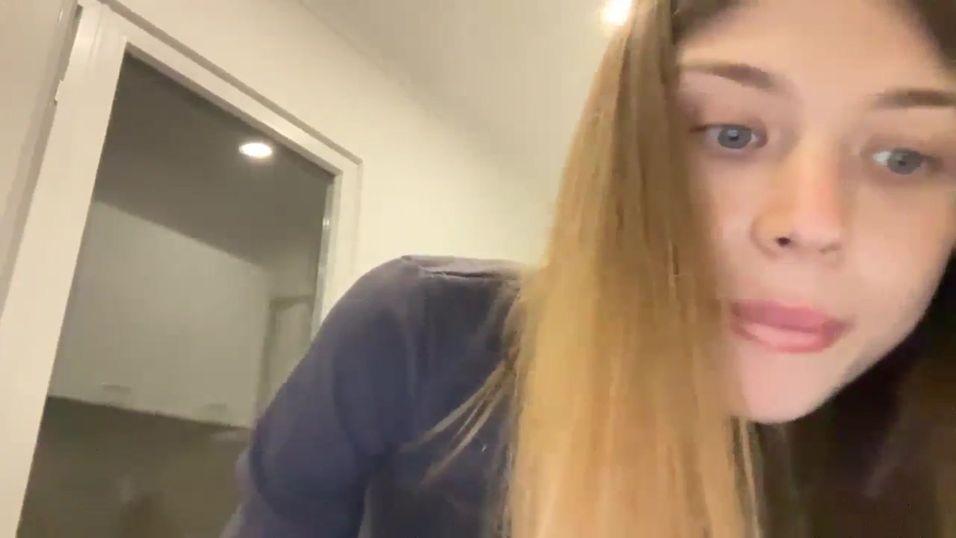 Gallery image thumbnail from Coconut_dream's myfreecams stream on, 10/07/2023, 07:49 image 4 of 20