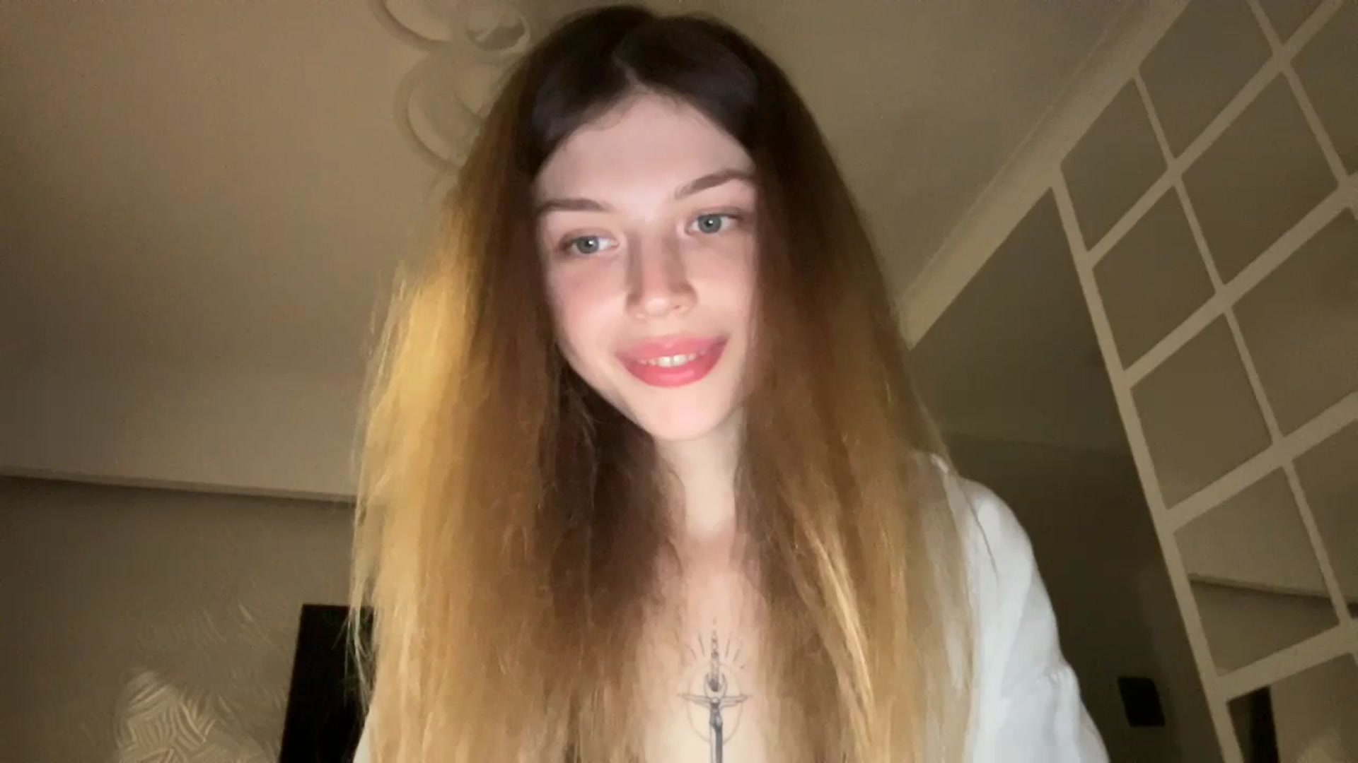 Gallery image thumbnail from Coconut_dream's myfreecams stream on, 10/08/2023, 18:00 image 16 of 20