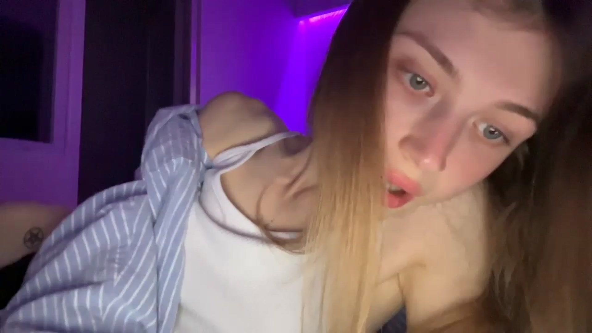 Gallery image thumbnail from Coconut_dream's myfreecams stream on, 10/10/2023, 19:05 image 5 of 20
