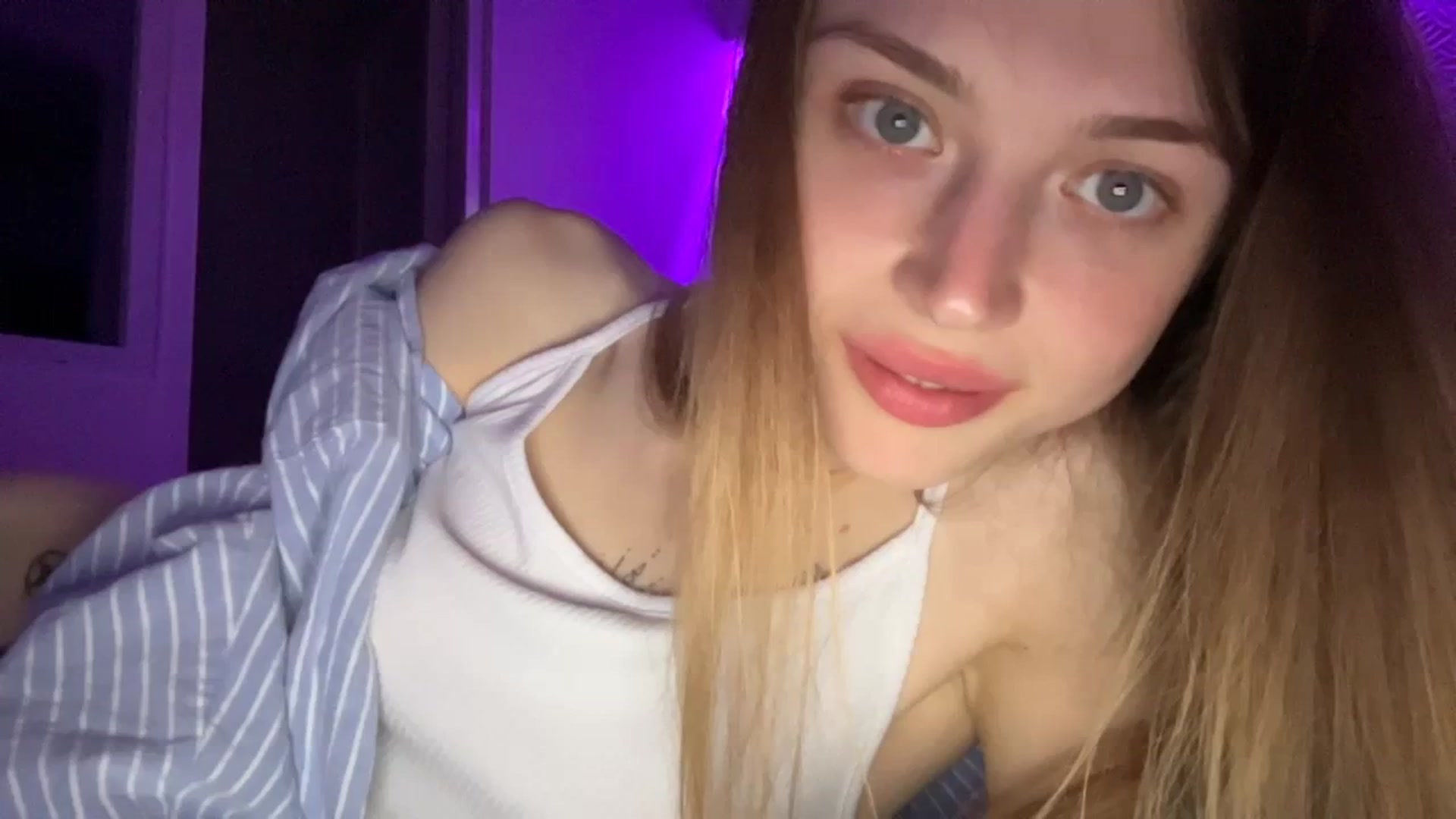 Gallery image thumbnail from Coconut_dream's myfreecams stream on, 10/10/2023, 19:05 image 1 of 20