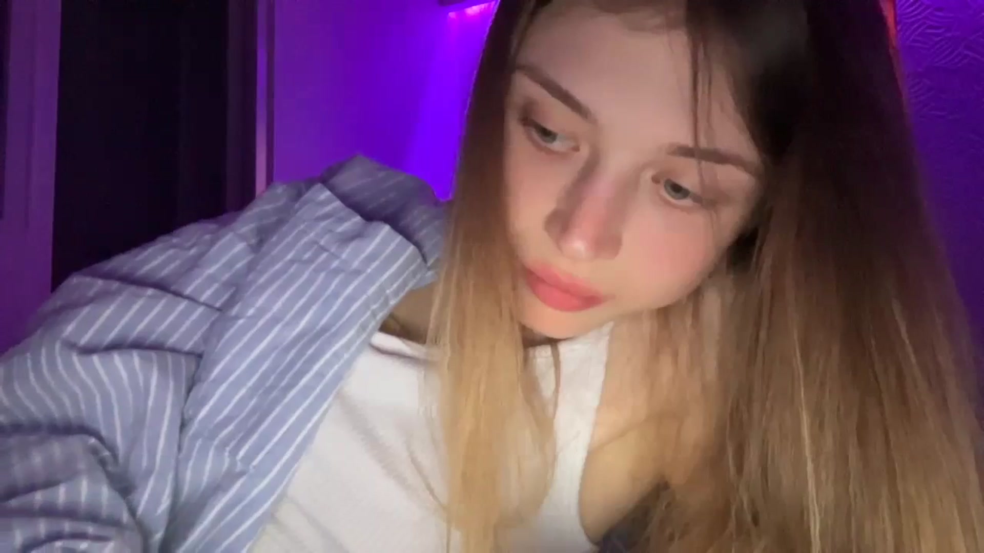 Gallery image thumbnail from Coconut_dream's myfreecams stream on, 10/10/2023, 19:05 image 20 of 20