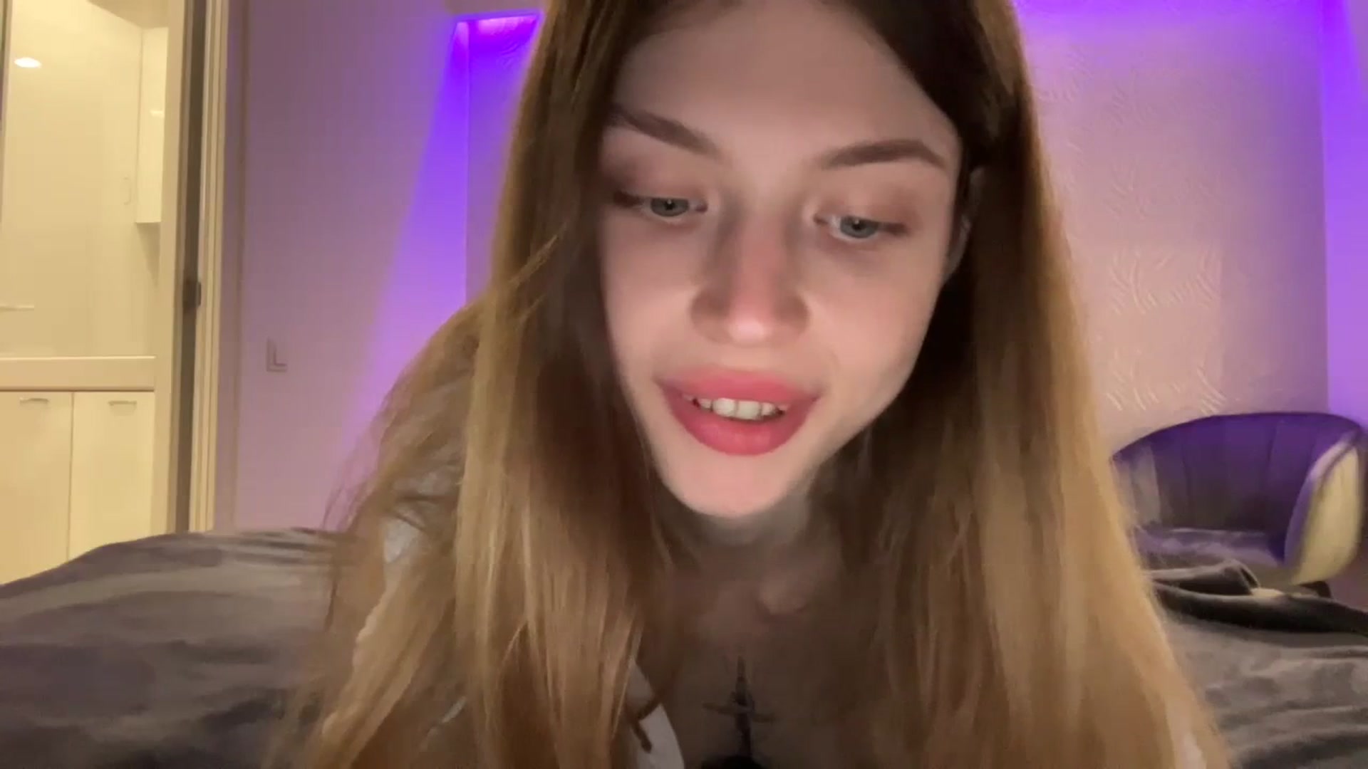 Gallery image thumbnail from Coconut_dream's myfreecams stream on, 10/12/2023, 19:55 image 4 of 20