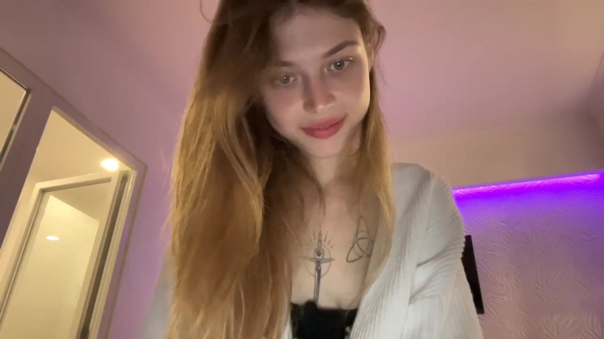 Gallery image thumbnail from Coconut_dream's myfreecams stream on, 10/12/2023, 19:55 image 6 of 20