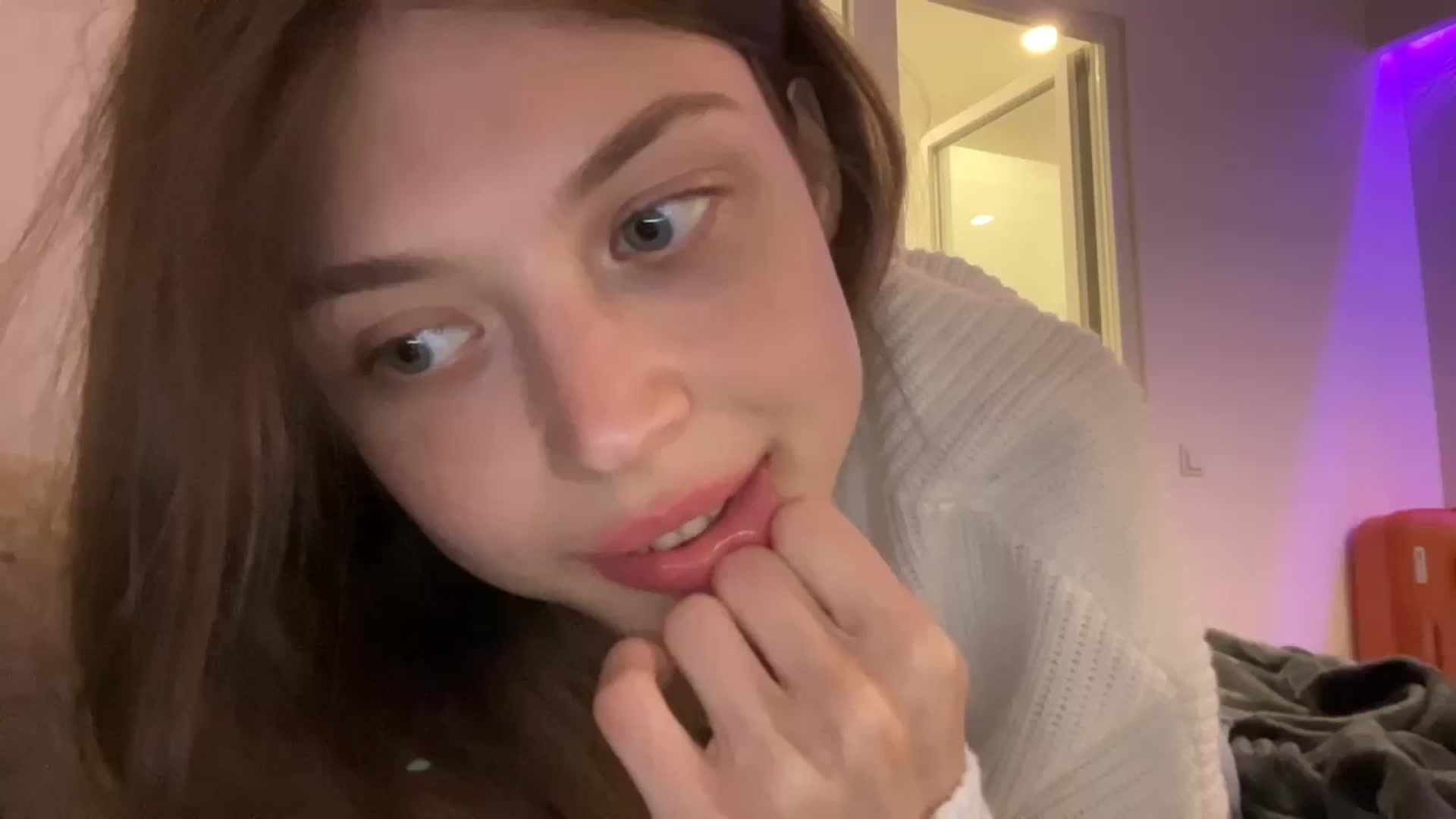 Gallery image thumbnail from Coconut_dream's myfreecams stream on, 10/12/2023, 19:55 image 15 of 20