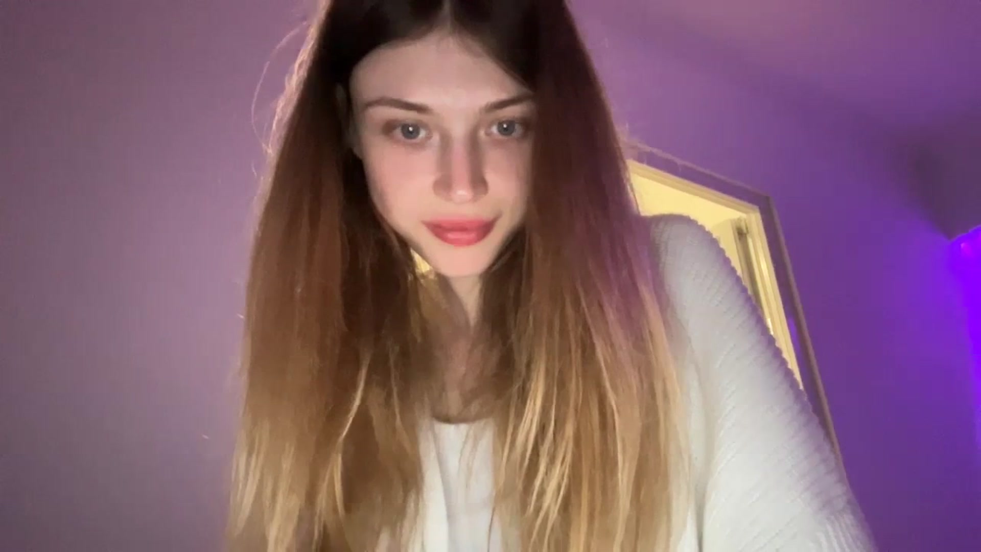 Gallery image thumbnail from Coconut_dream's myfreecams stream on, 10/18/2023, 18:20 image 11 of 20