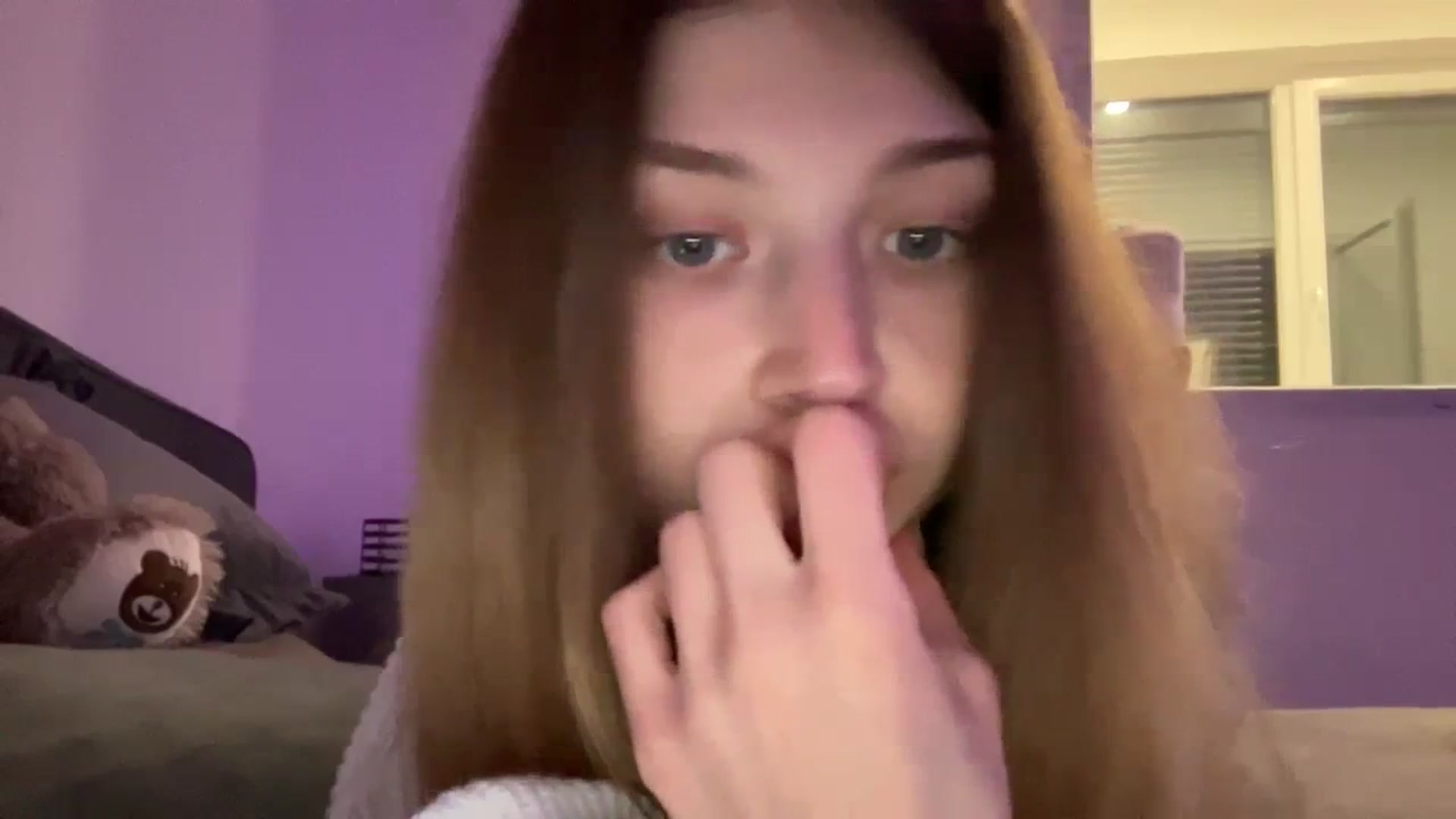 Gallery image thumbnail from Coconut_dream's myfreecams stream on, 10/18/2023, 18:20 image 3 of 20