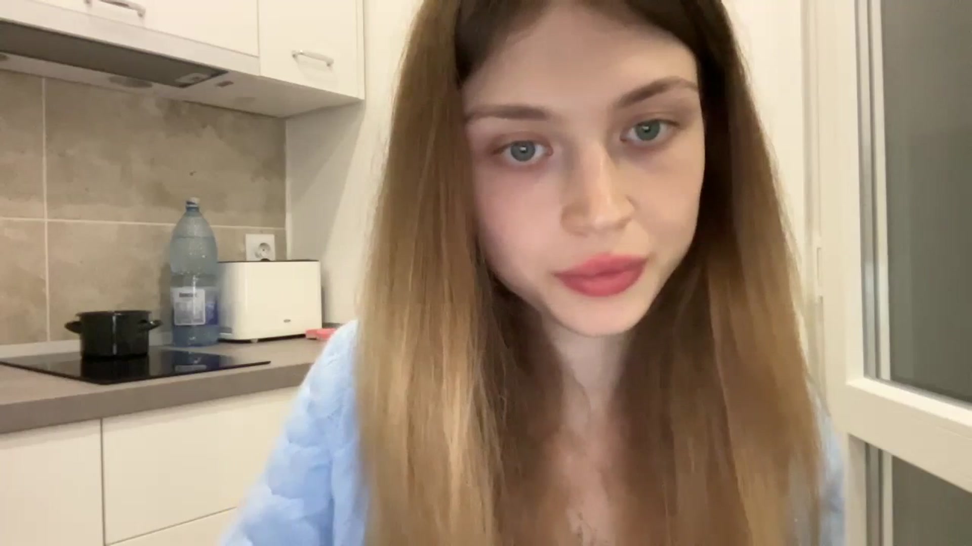 Gallery image thumbnail from Coconut_dream's myfreecams stream on, 10/19/2023, 17:31 image 2 of 20