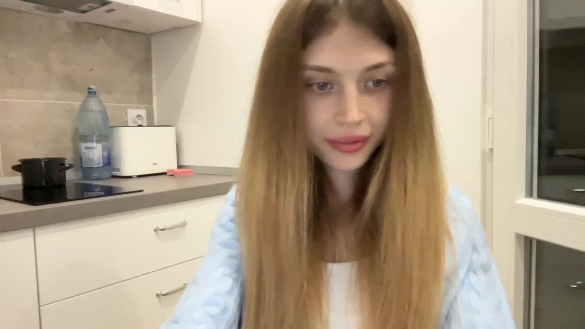Gallery image thumbnail from Coconut_dream's myfreecams stream on, 10/19/2023, 17:31 image 6 of 20