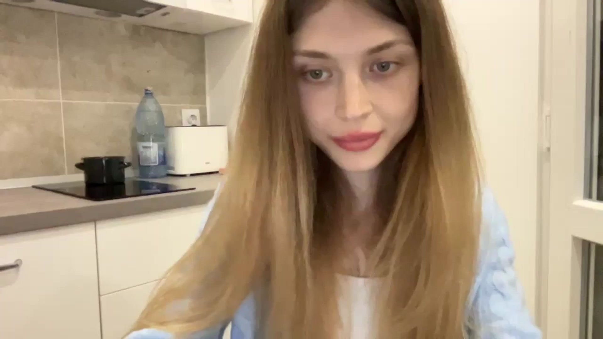 Gallery image thumbnail from Coconut_dream's myfreecams stream on, 10/19/2023, 17:31 image 4 of 20