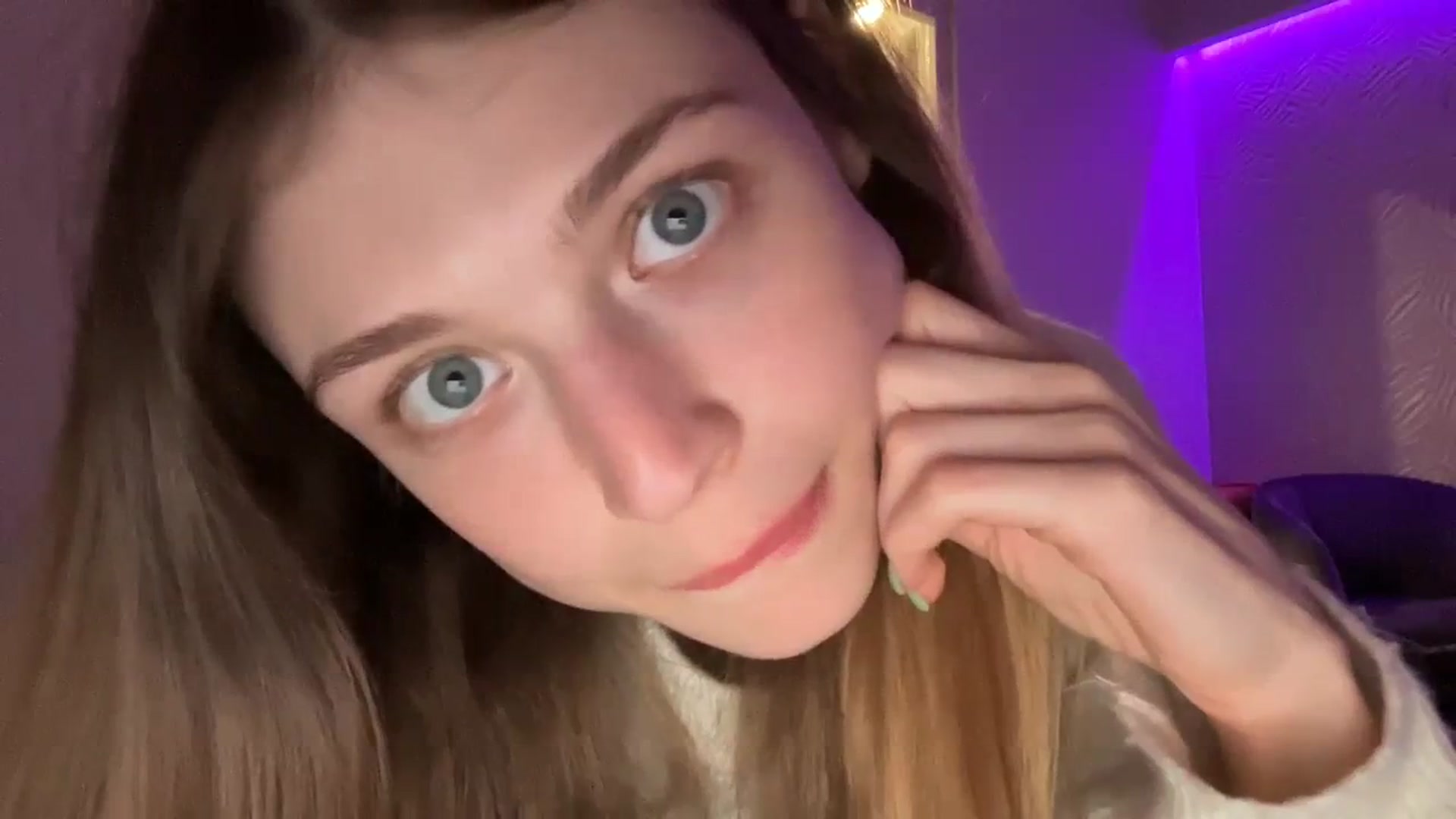 Gallery image thumbnail from Coconut_dream's myfreecams stream on, 10/20/2023, 18:29 image 4 of 20
