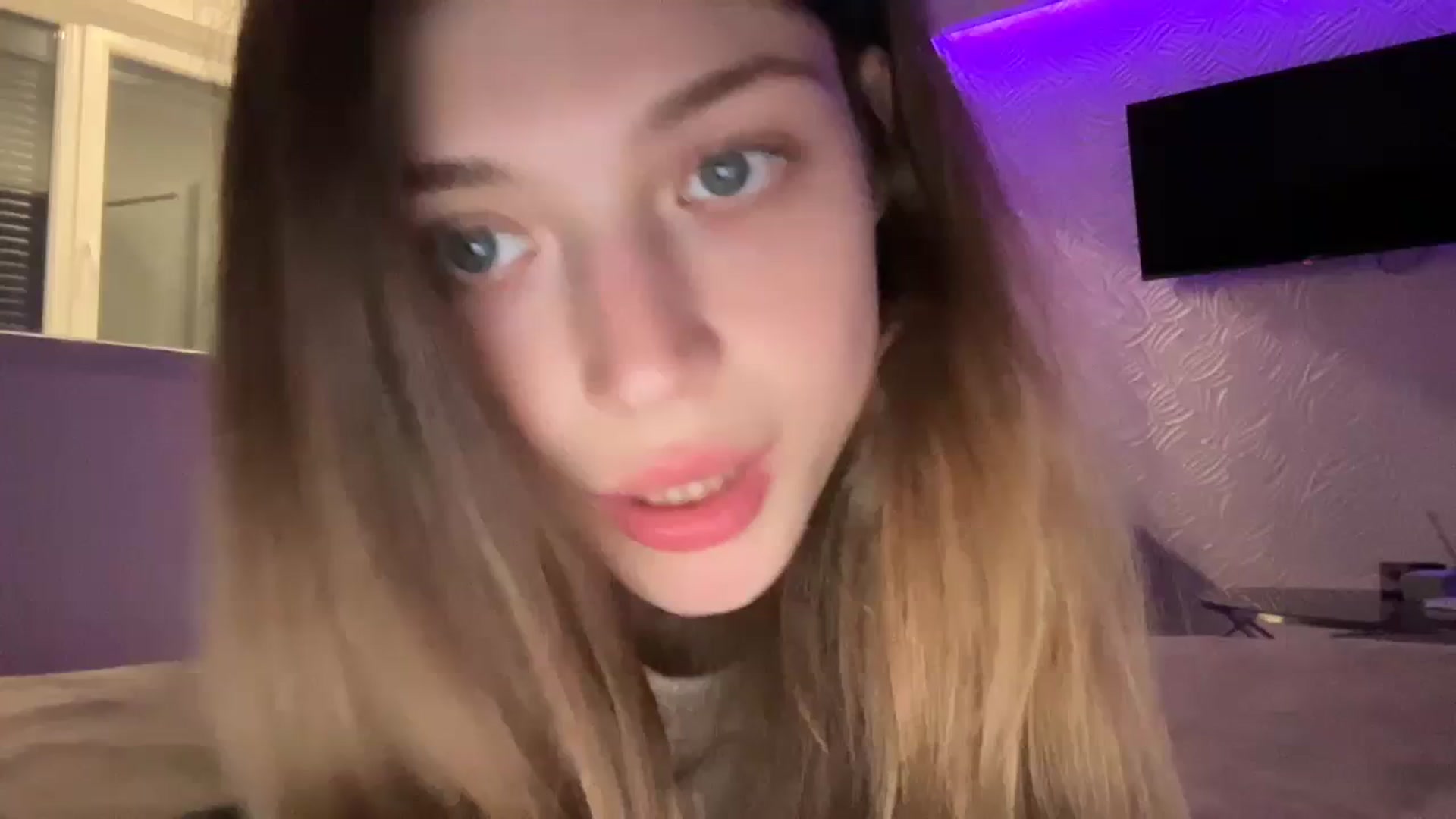 Gallery image thumbnail from Coconut_dream's myfreecams stream on, 10/20/2023, 18:29 image 11 of 20