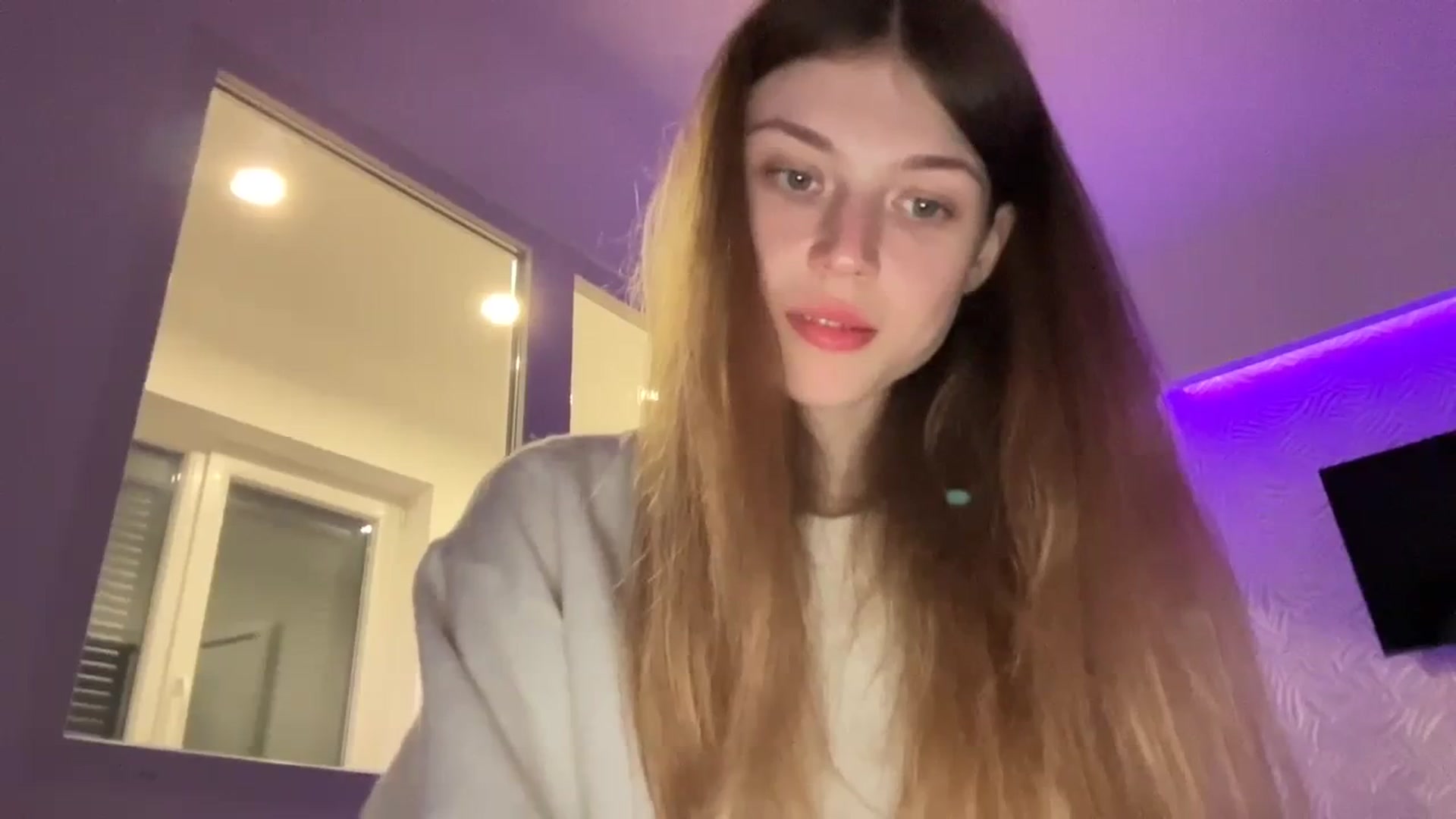Gallery image thumbnail from Coconut_dream's myfreecams stream on, 10/20/2023, 18:29 image 2 of 20