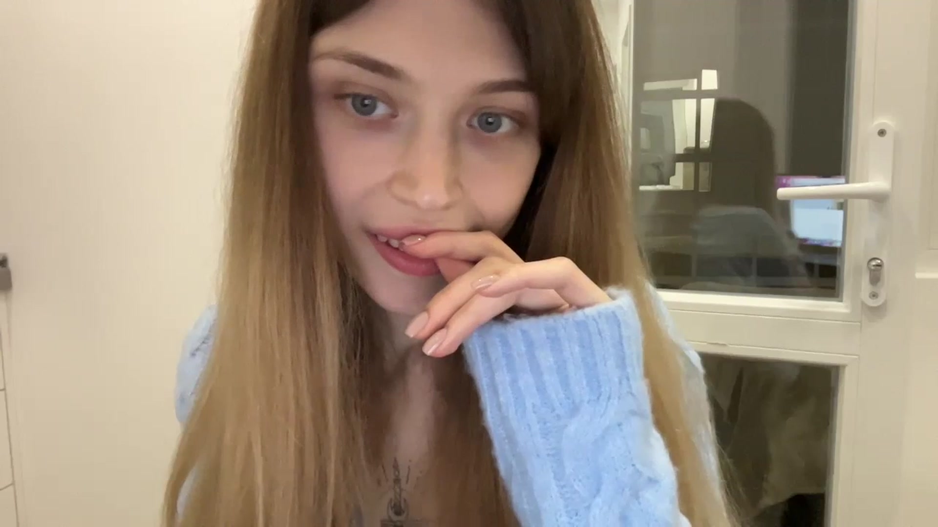 Gallery image thumbnail from Coconut_dream's myfreecams stream on, 10/22/2023, 14:19 image 18 of 20