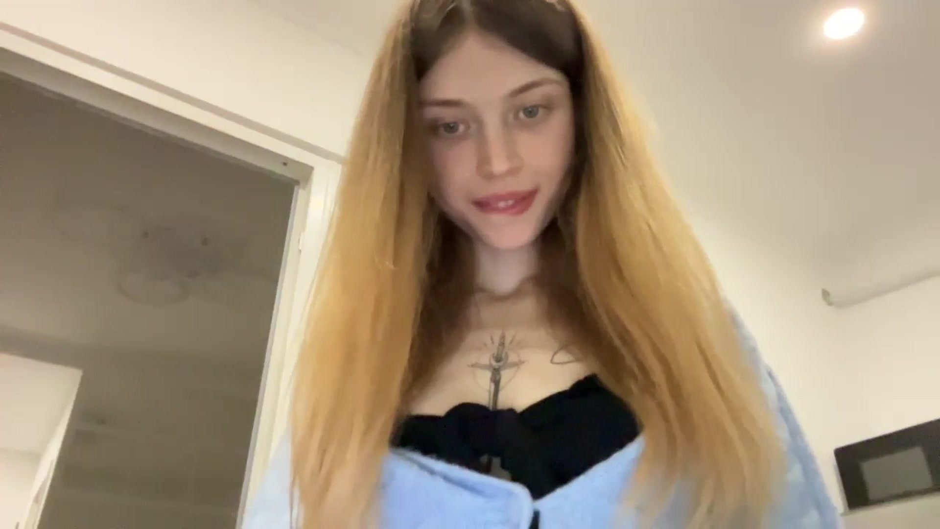 Gallery image thumbnail from Coconut_dream's myfreecams stream on, 10/22/2023, 14:19 image 5 of 20