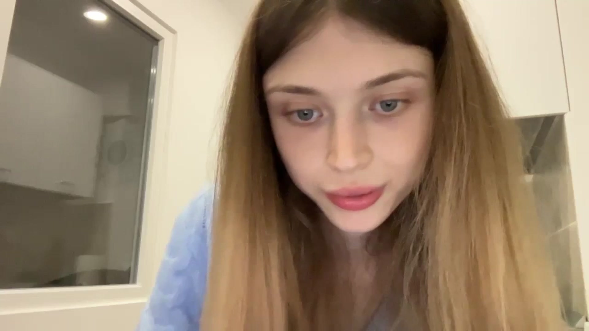 Gallery image thumbnail from Coconut_dream's myfreecams stream on, 10/22/2023, 15:03 image 3 of 20