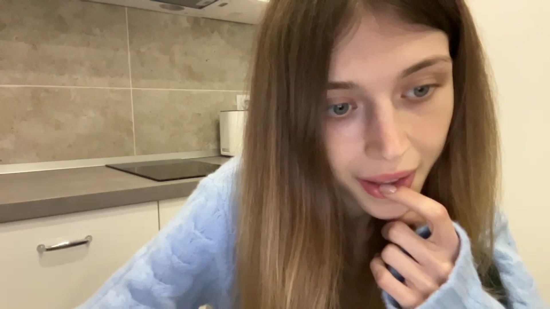 Gallery image thumbnail from Coconut_dream's myfreecams stream on, 10/22/2023, 16:02 image 5 of 20
