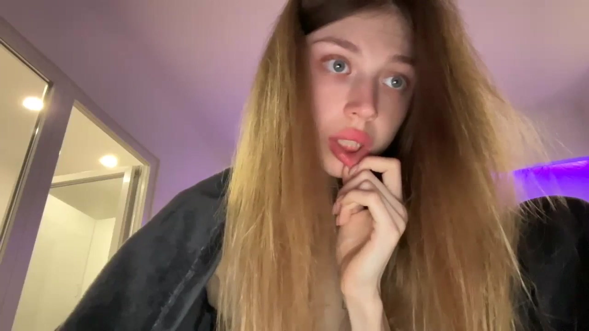 Gallery image thumbnail from Coconut_dream's myfreecams stream on, 10/23/2023, 19:28 image 20 of 20