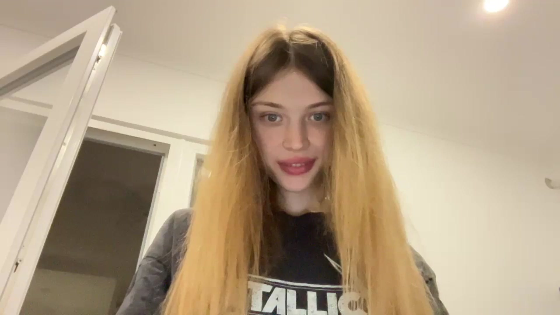 Gallery image thumbnail from Coconut_dream's myfreecams stream on, 10/24/2023, 06:24 image 12 of 20