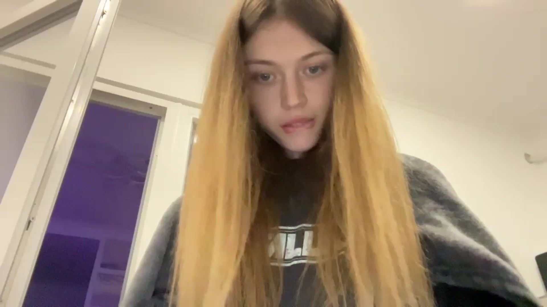 Gallery image thumbnail from Coconut_dream's myfreecams stream on, 10/24/2023, 09:05 image 3 of 20