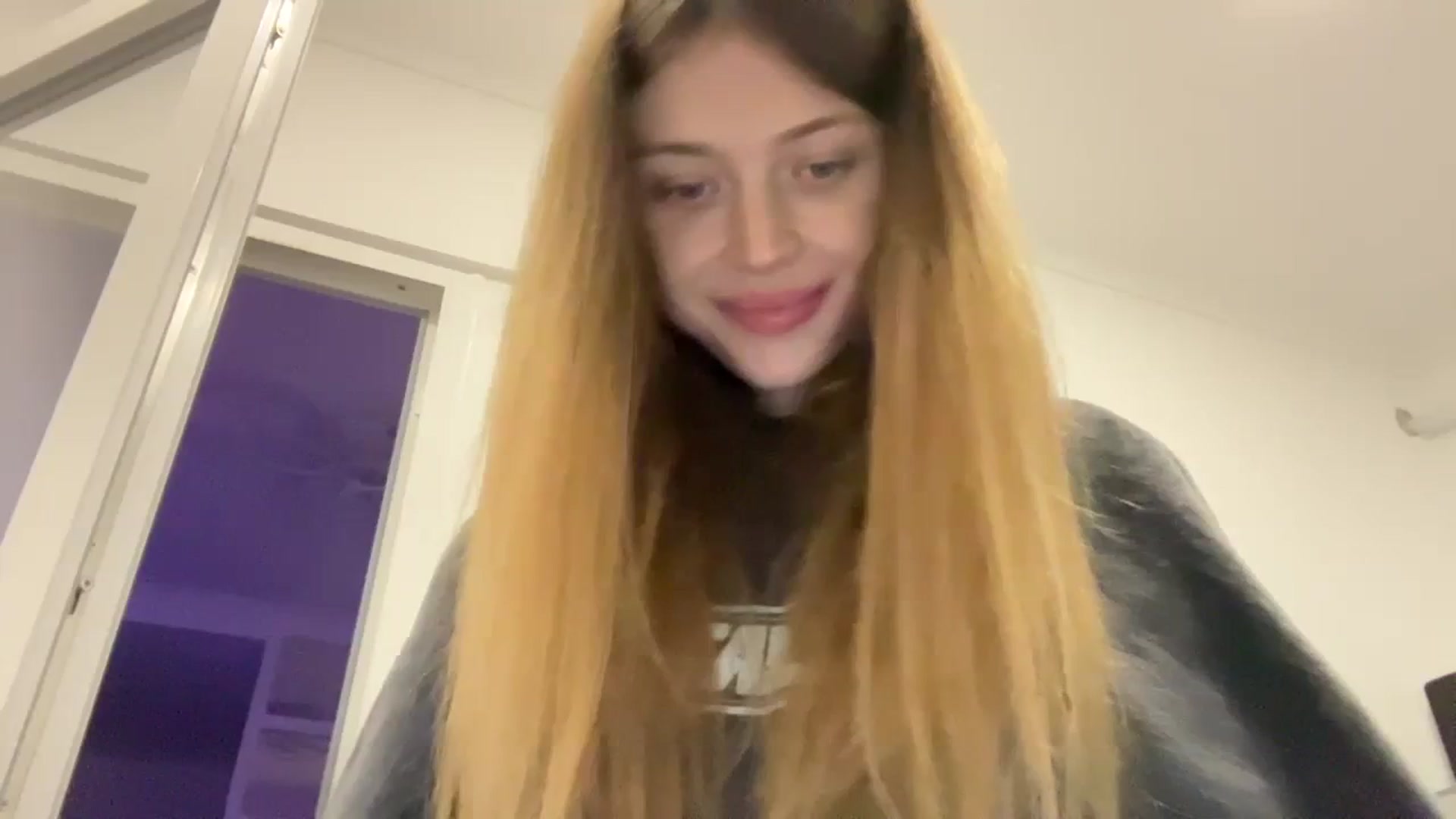 Gallery image thumbnail from Coconut_dream's myfreecams stream on, 10/24/2023, 09:05 image 2 of 20