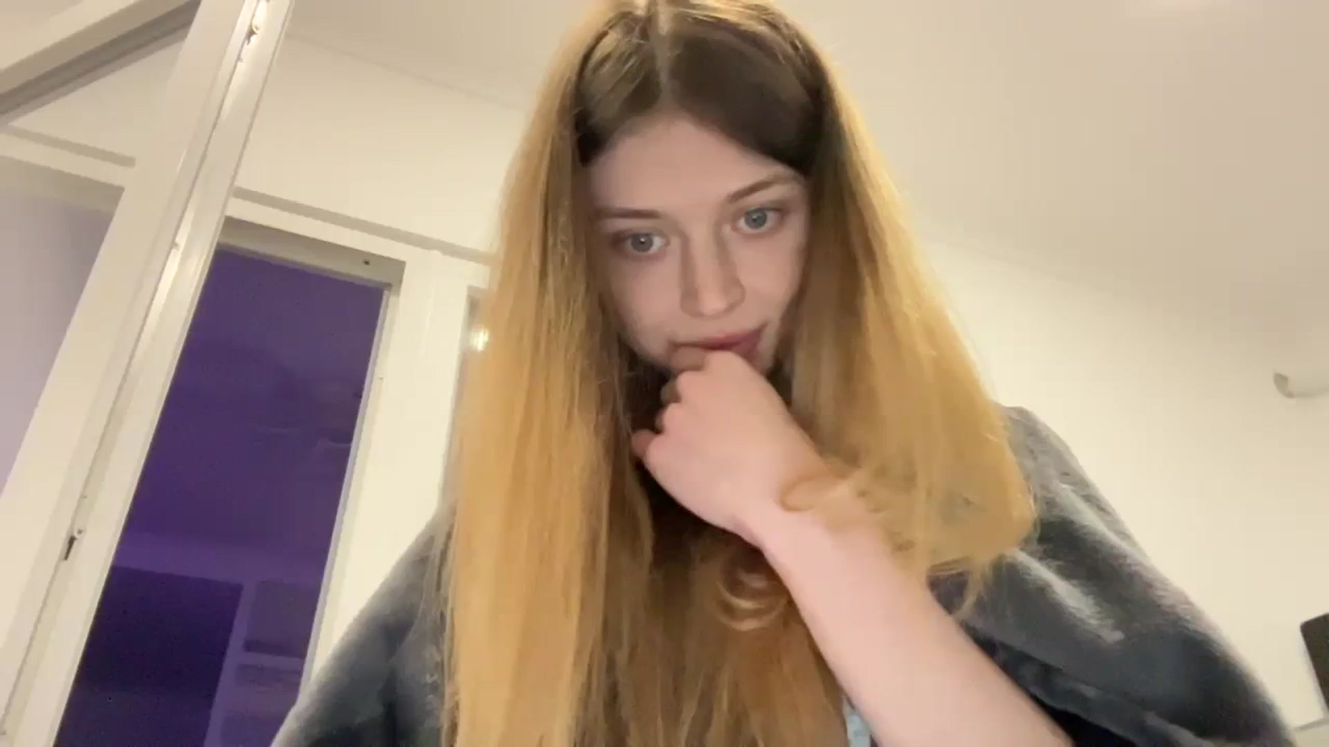 Gallery image thumbnail from Coconut_dream's myfreecams stream on, 10/24/2023, 09:05 image 1 of 20
