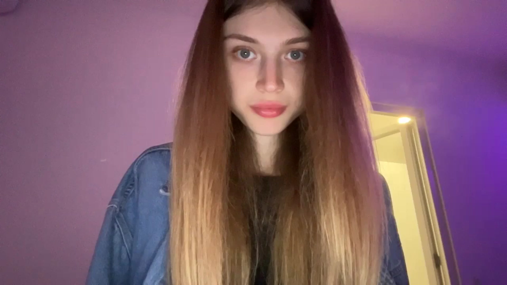 Gallery image thumbnail from Coconut_dream's myfreecams stream on, 10/25/2023, 17:47 image 3 of 20