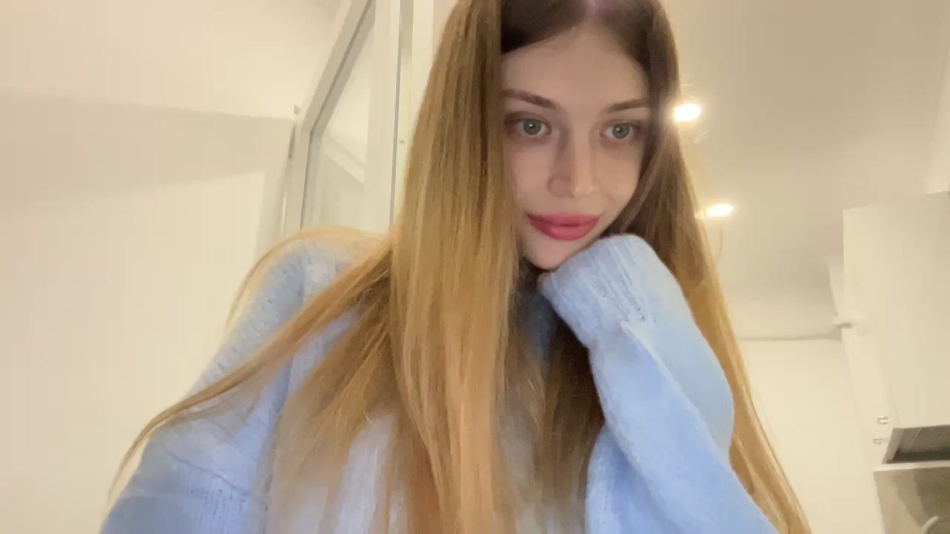 Gallery image thumbnail from Coconut_dream's myfreecams stream on, 10/26/2023, 15:15 image 2 of 20