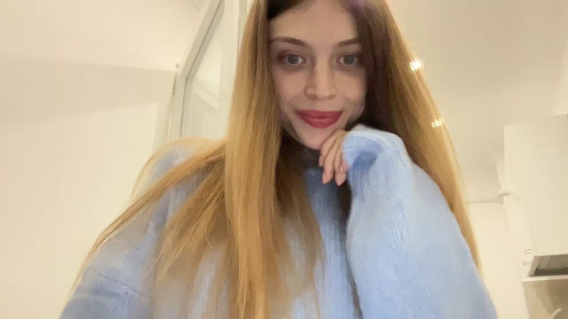 Gallery image thumbnail from Coconut_dream's myfreecams stream on, 10/26/2023, 15:15 image 1 of 20