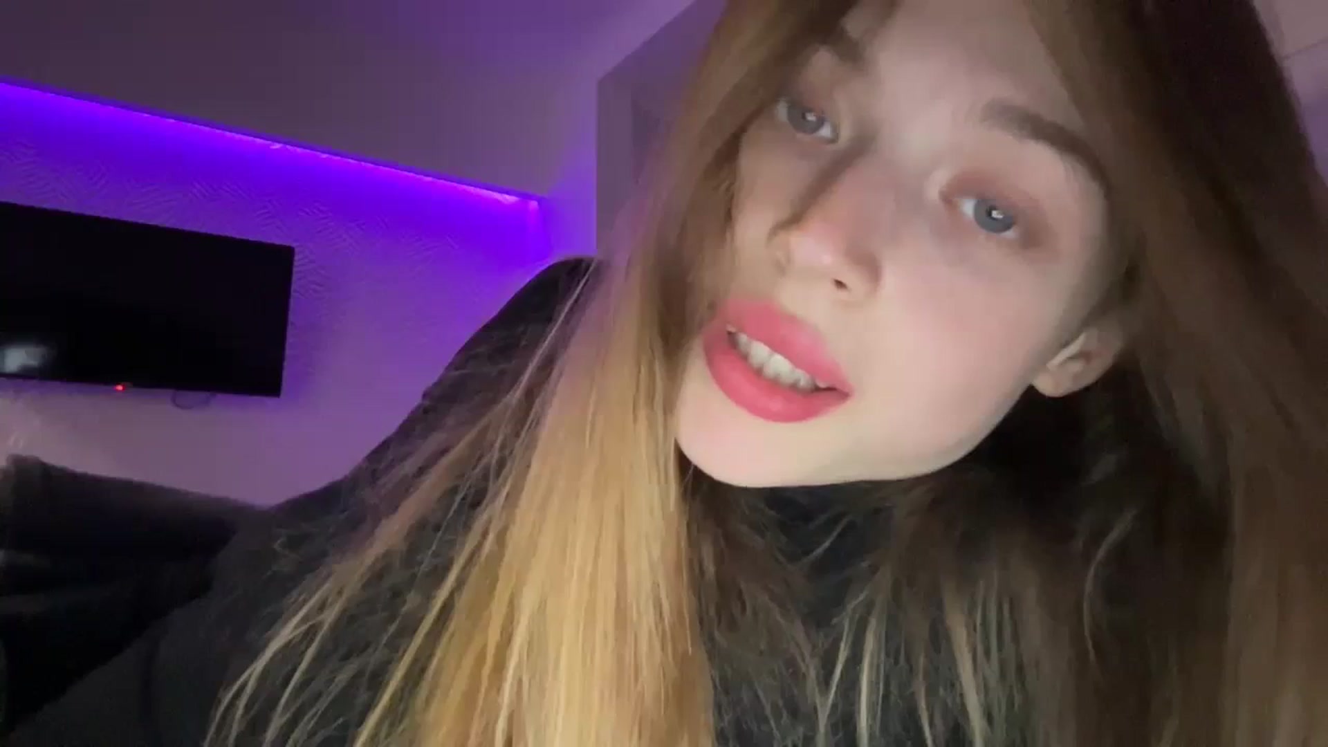 Gallery image thumbnail from Coconut_dream's myfreecams stream on, 10/27/2023, 16:55 image 3 of 20