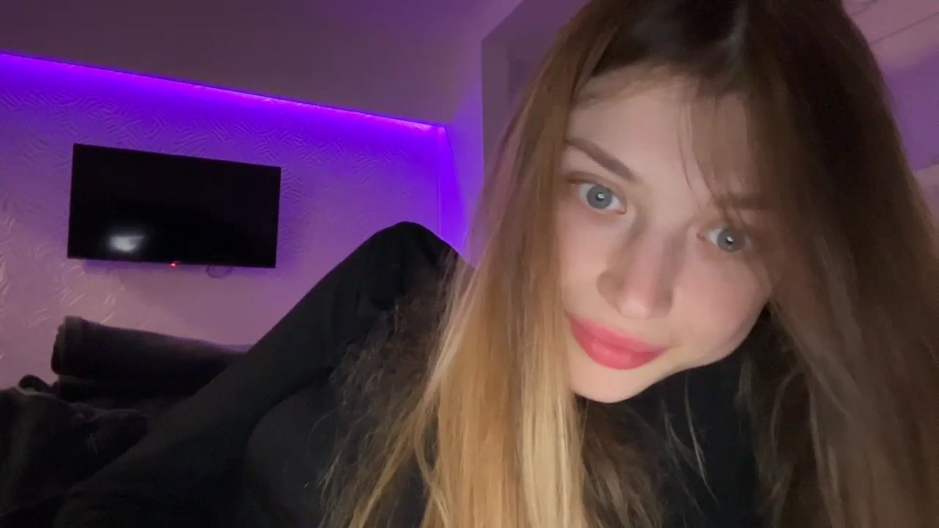 Gallery image thumbnail from Coconut_dream's myfreecams stream on, 10/27/2023, 16:55 image 20 of 20