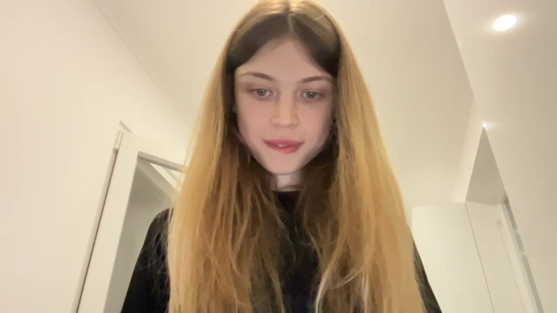 Gallery image thumbnail from Coconut_dream's myfreecams stream on, 10/28/2023, 07:24 image 6 of 20