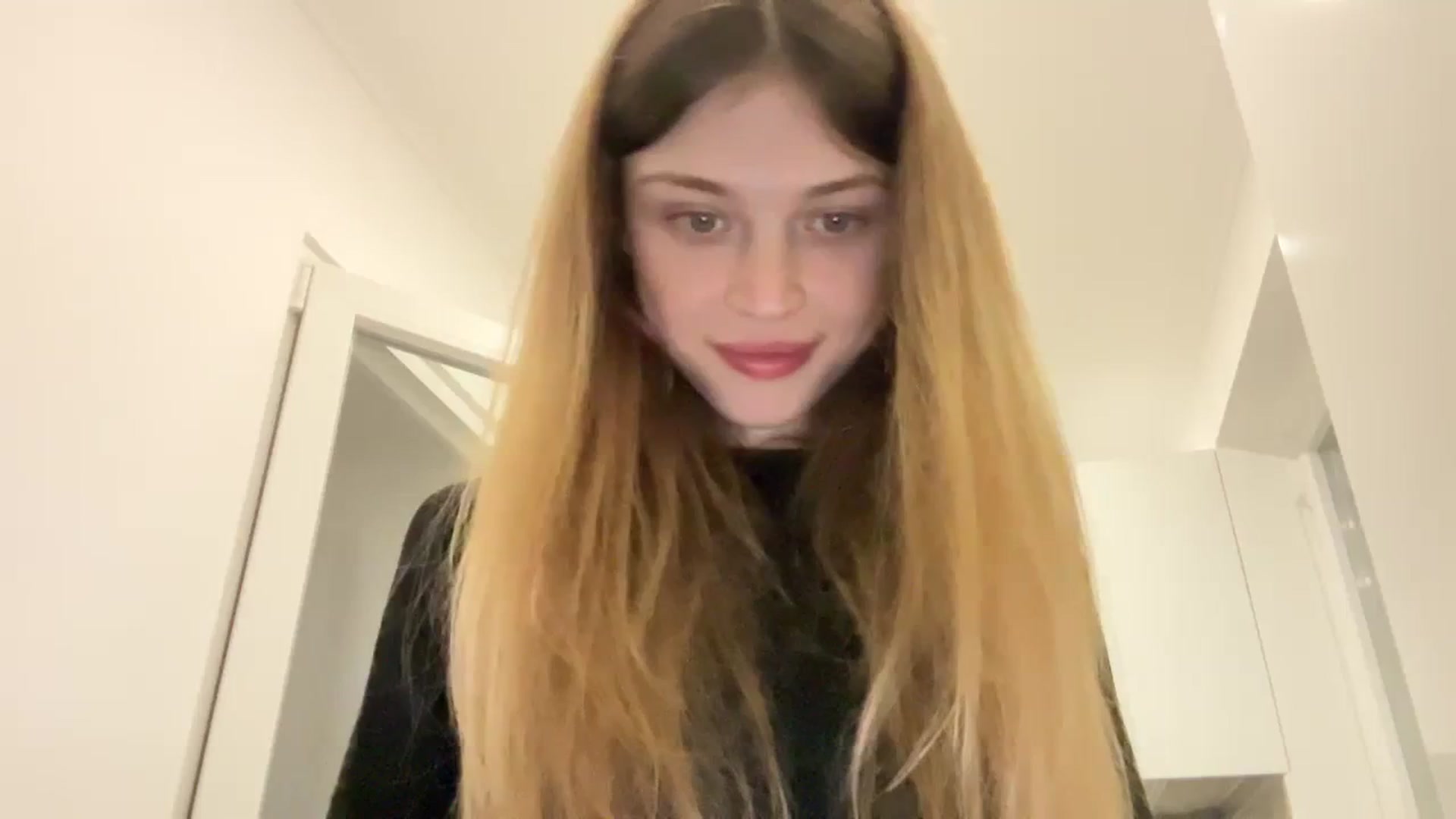 Gallery image thumbnail from Coconut_dream's myfreecams stream on, 10/28/2023, 07:24 image 7 of 20