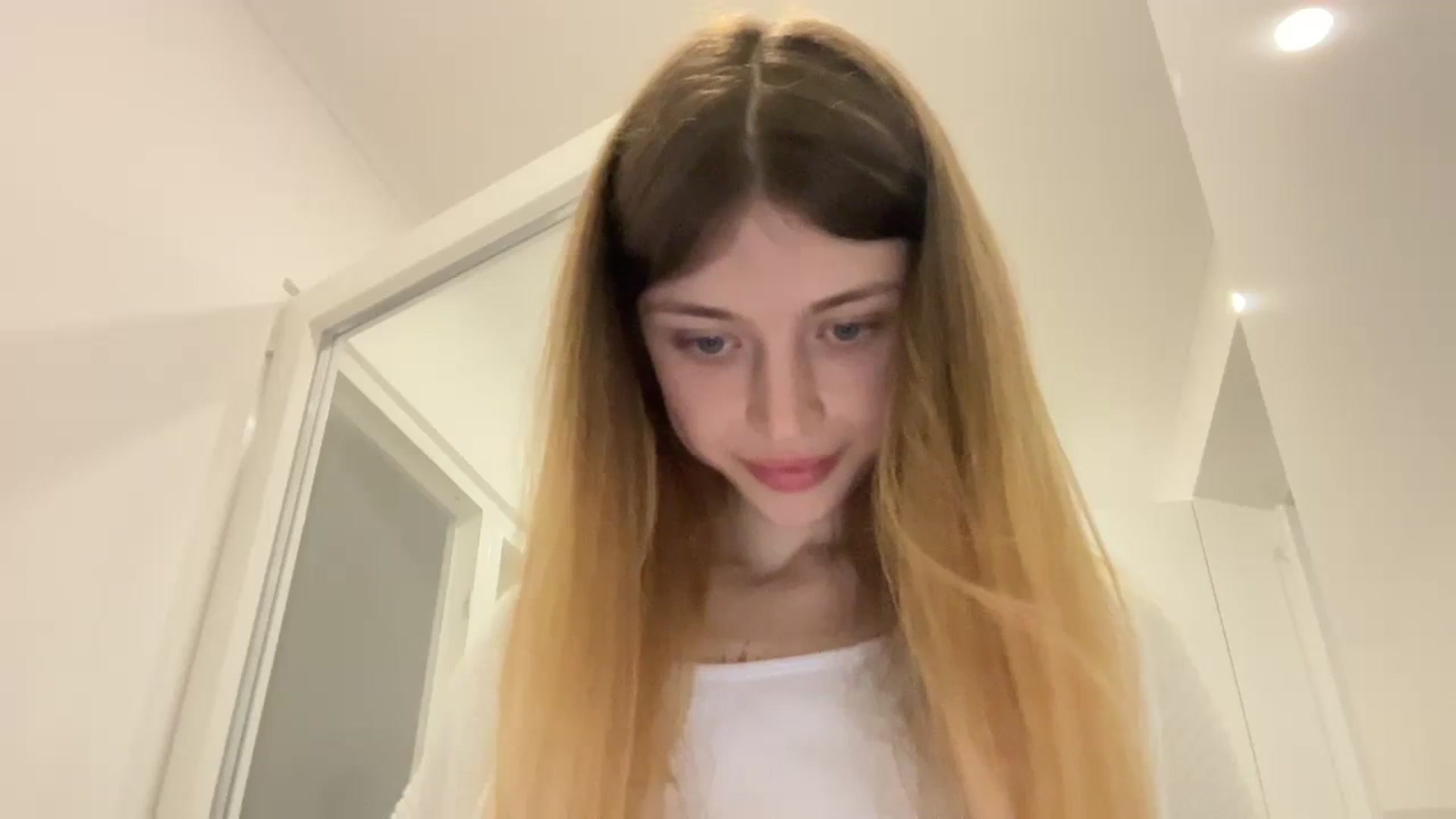 Gallery image thumbnail from Coconut_dream's myfreecams stream on, 10/29/2023, 08:46 image 16 of 20
