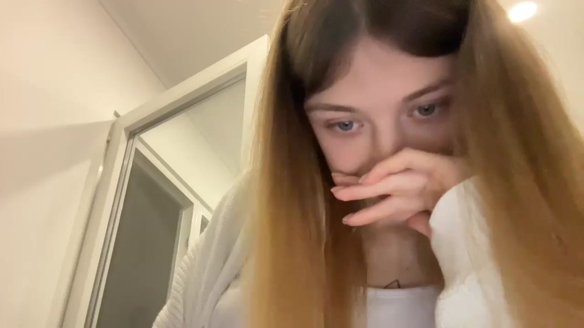 Gallery image thumbnail from Coconut_dream's myfreecams stream on, 10/29/2023, 08:46 image 17 of 20