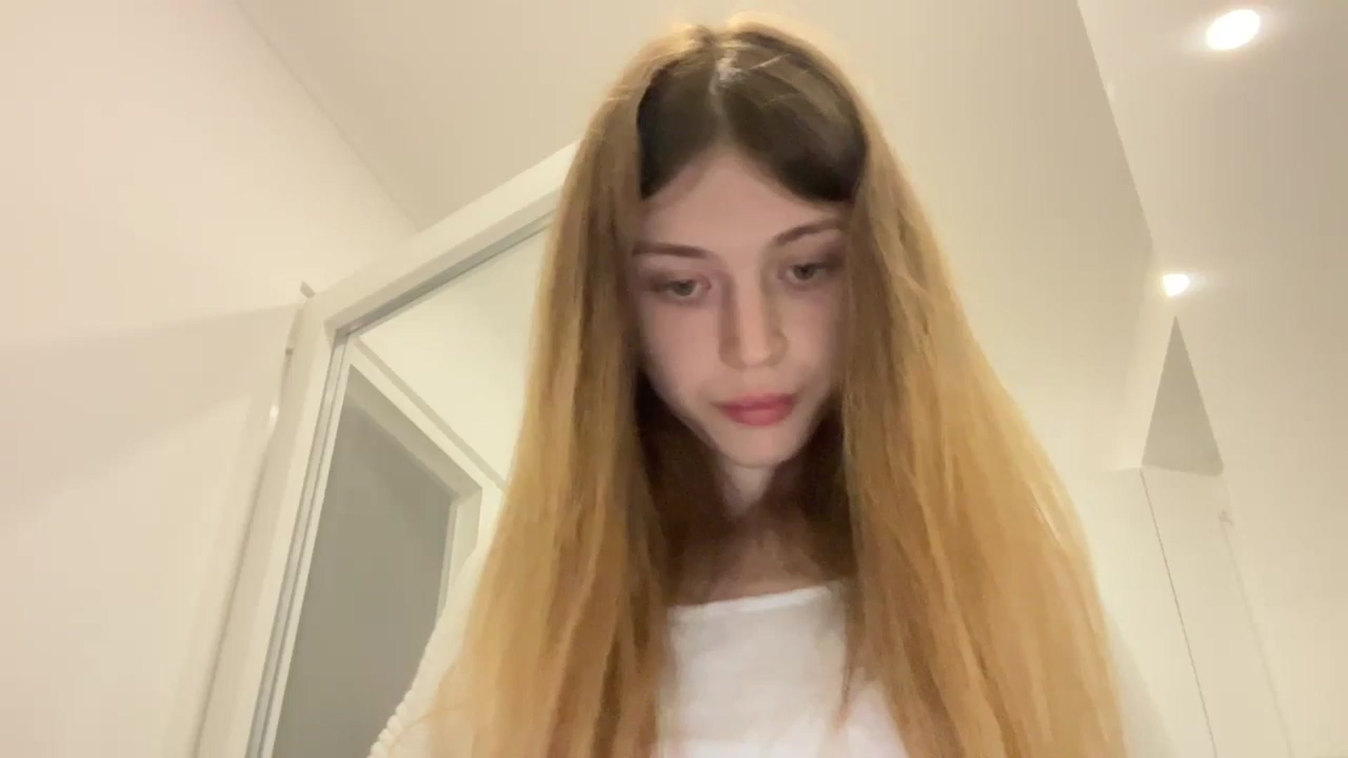 Gallery image thumbnail from Coconut_dream's myfreecams stream on, 10/29/2023, 08:46 image 4 of 20
